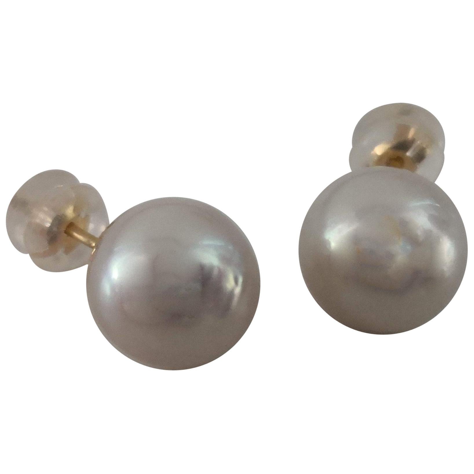 Japanese Akoya Cultured Pearls 18 Karat Yellow Gold For Sale