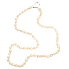 Japanese Akoya Cultured Pearls Necklace 18 Karat White Gold Casp