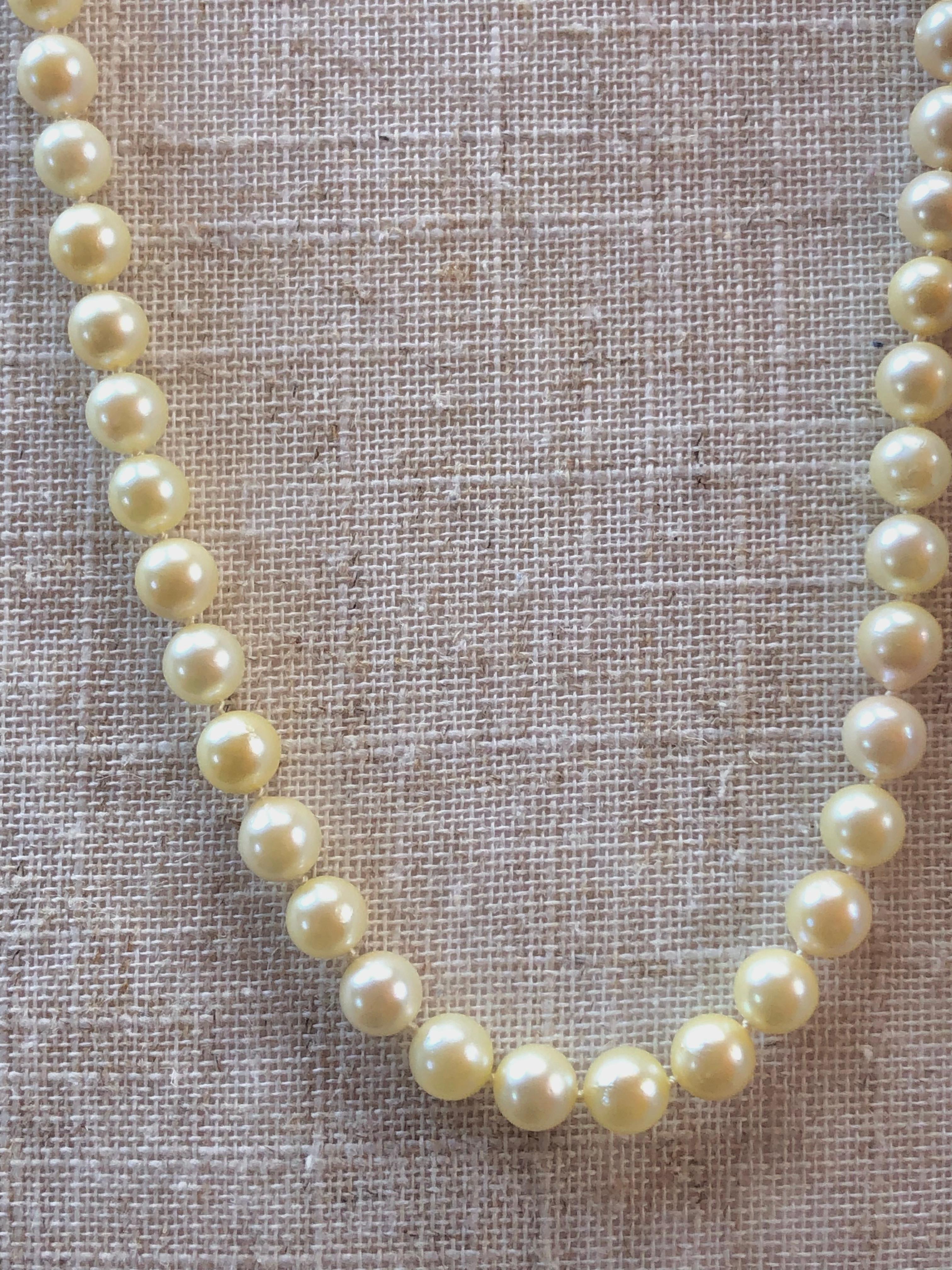 Collier de perles Akoya japonaises en or 14 carats Pour femmes en vente