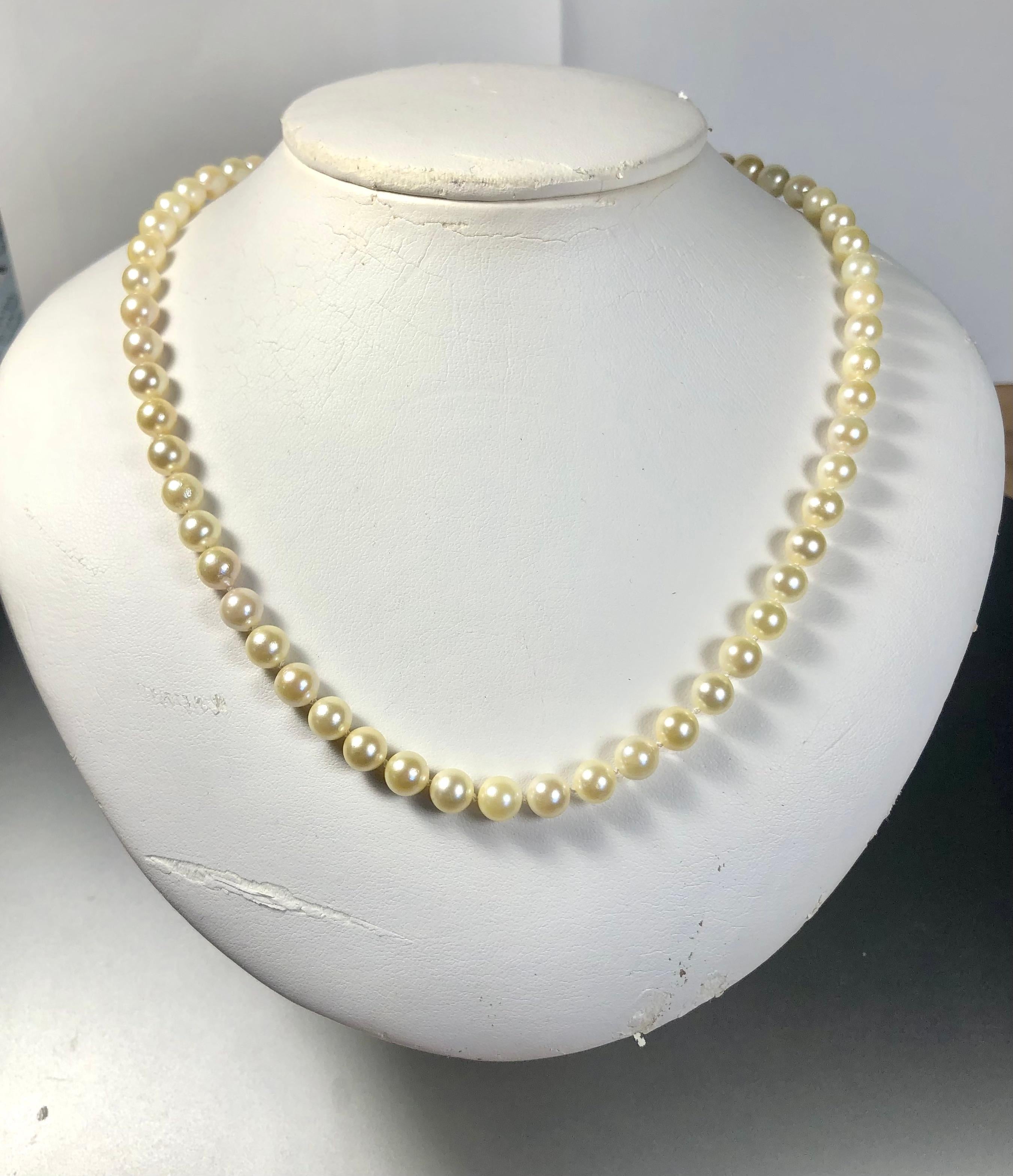 Bead Japanese Akoya Pearl Necklace 14K Gold For Sale