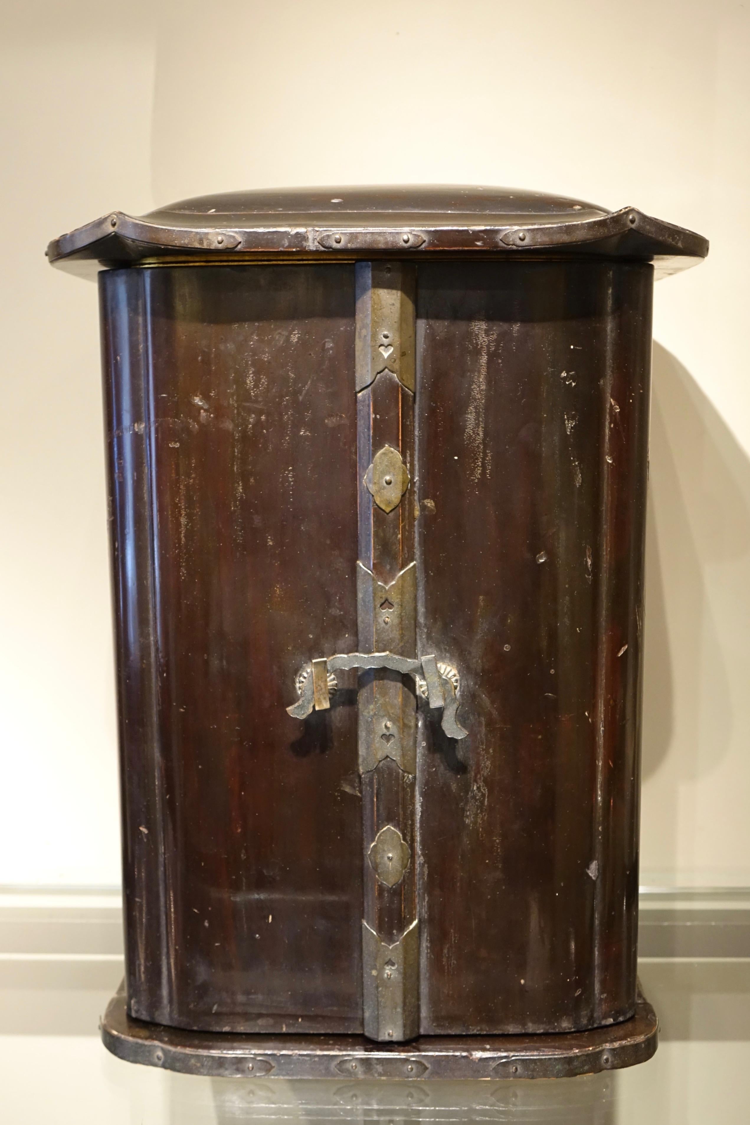 Japanese Altar  in Lacquer , Edo Period (1603-1868) 6