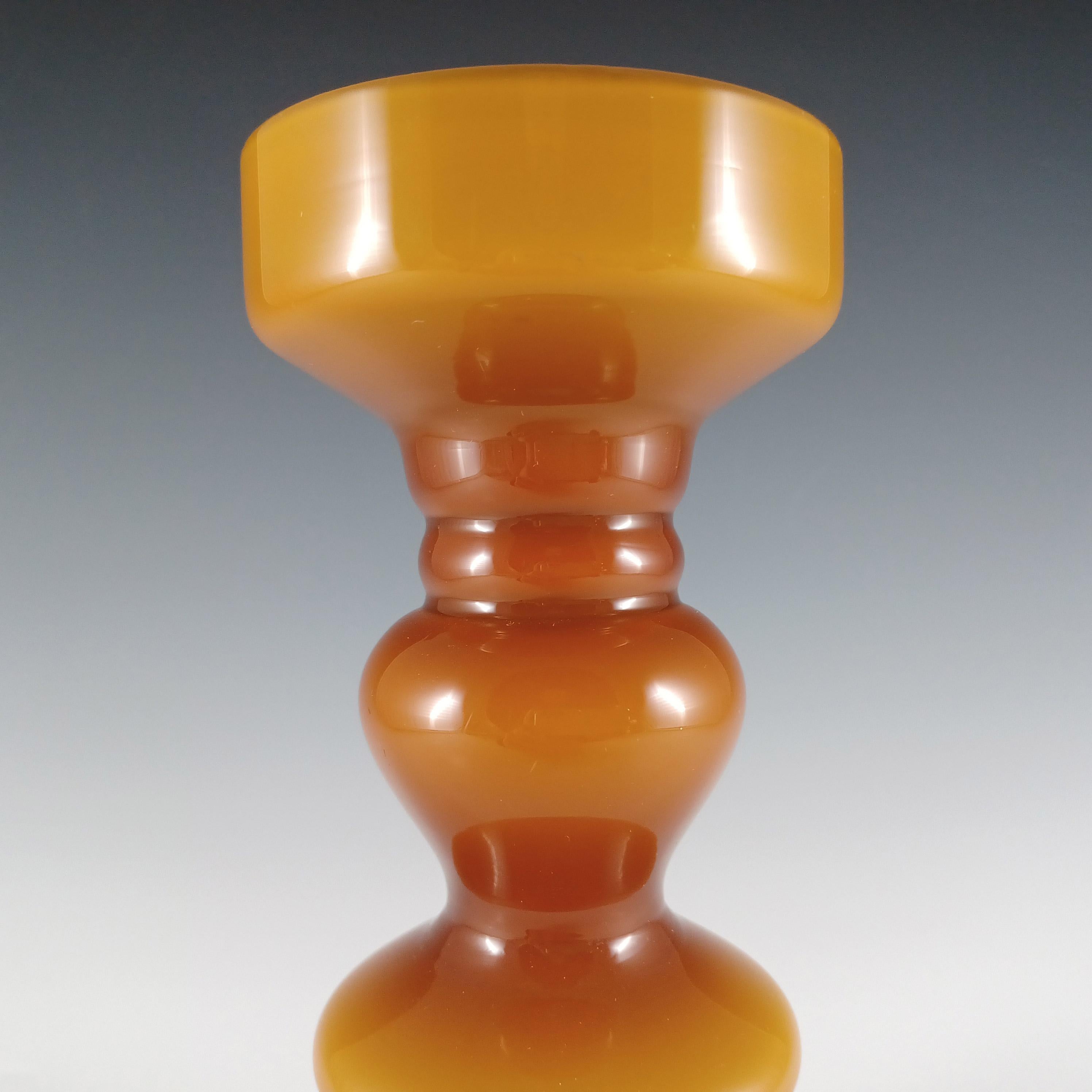 Vase japonais en verre cerclé d'ambre - style suédois Bon état - En vente à Bolton, GB