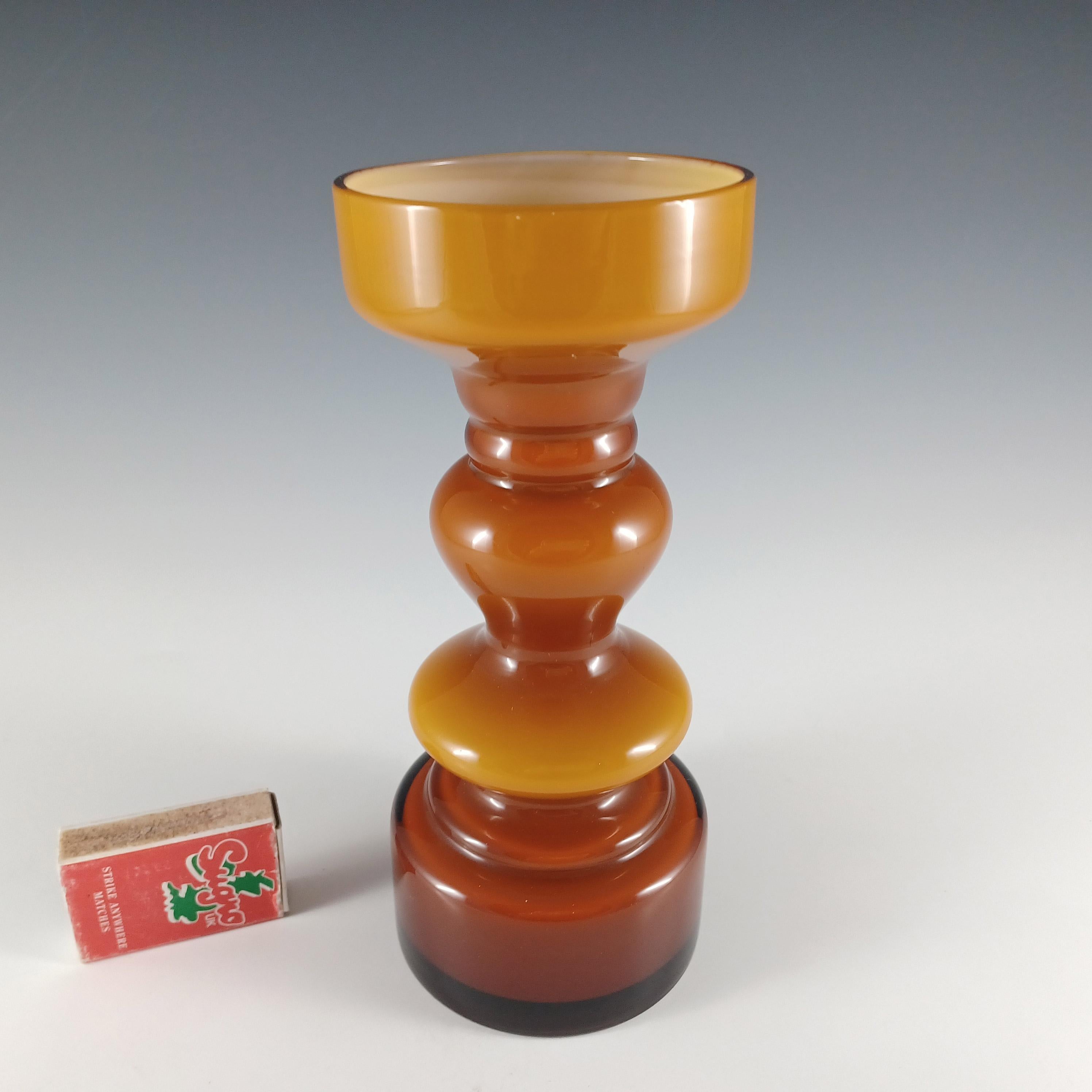 Vase japonais en verre cerclé d'ambre - style suédois en vente 1
