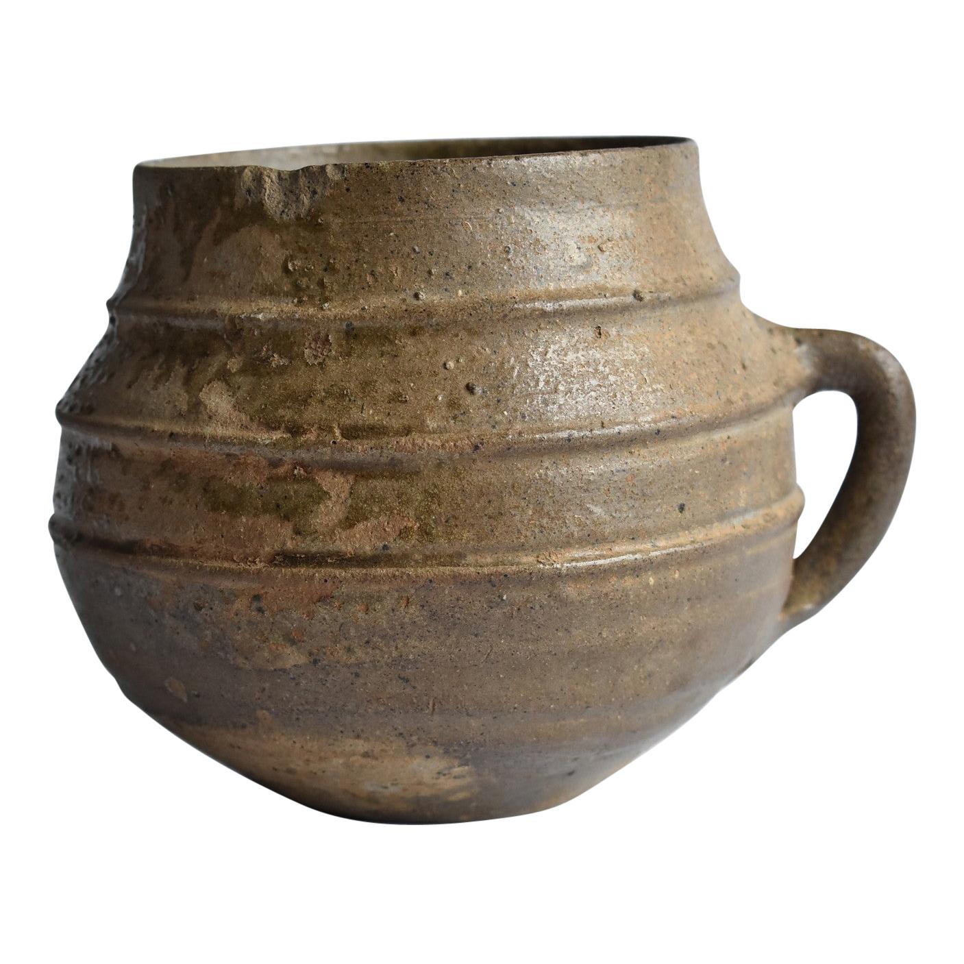 Japanese Ancient Pottery / Antique Earthenware "Sueki" Small Jar /Masterpiece