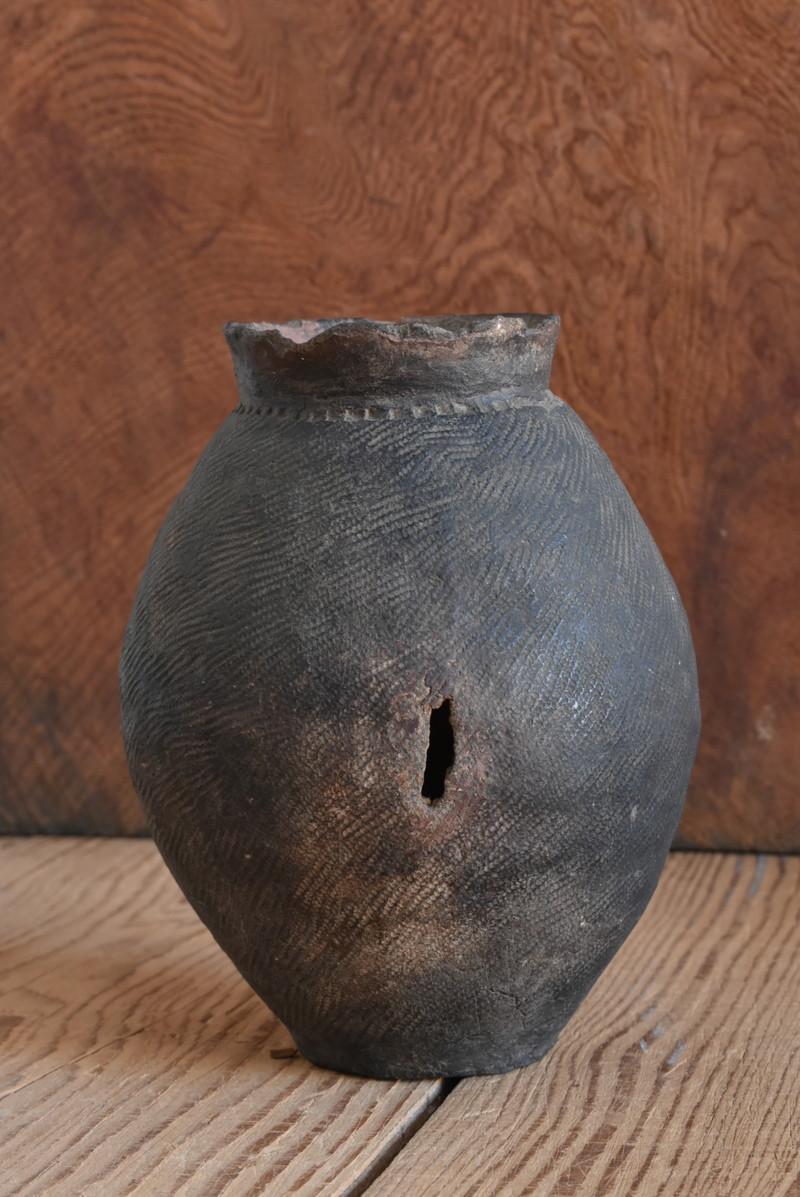 Japanese Ancient Small Pottery / Jomon Pottery Jar / 3000 Years ago / Wabi-Sabi 1