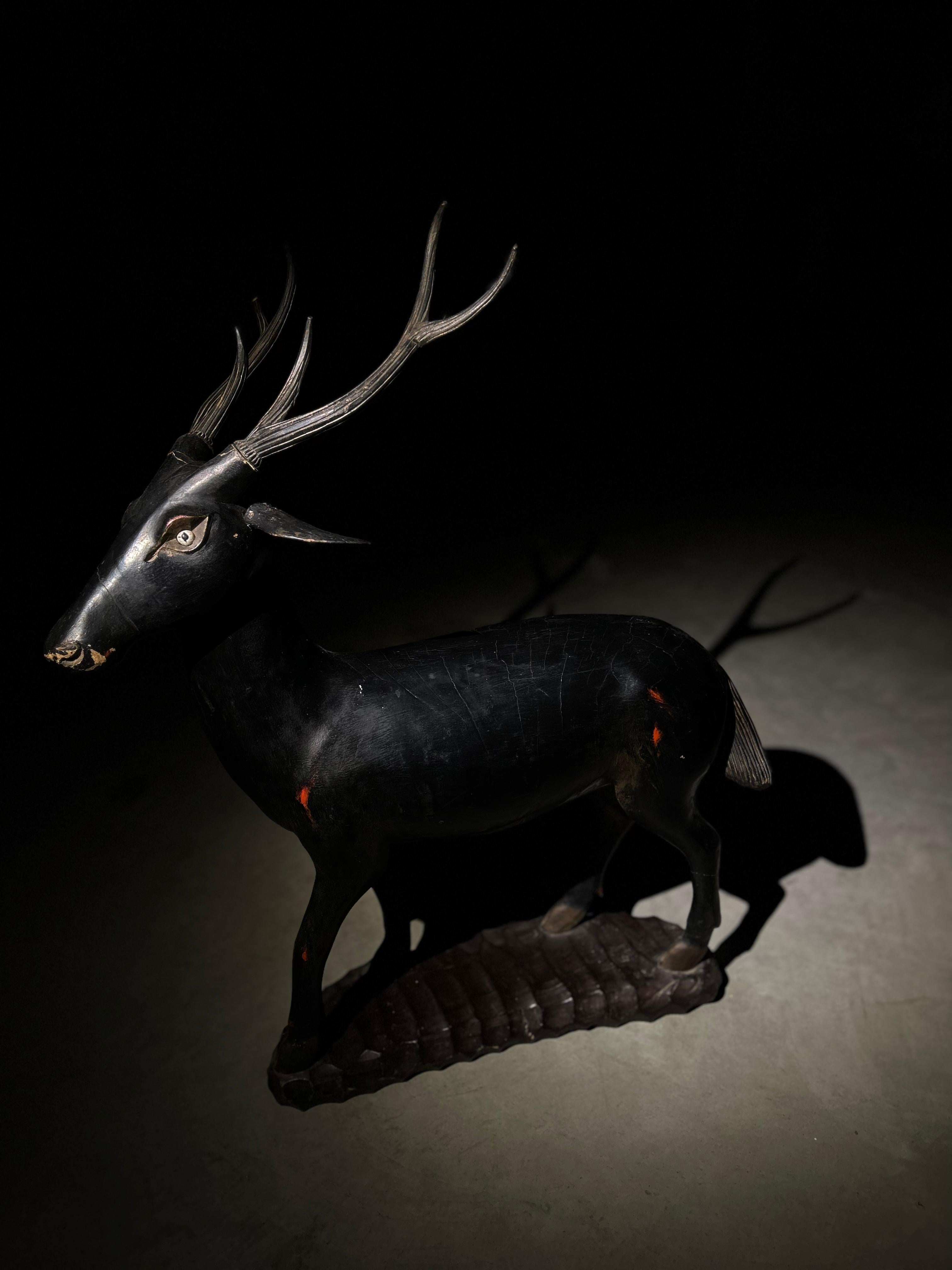 Hand-Carved Japanese antic deer sculpture For Sale
