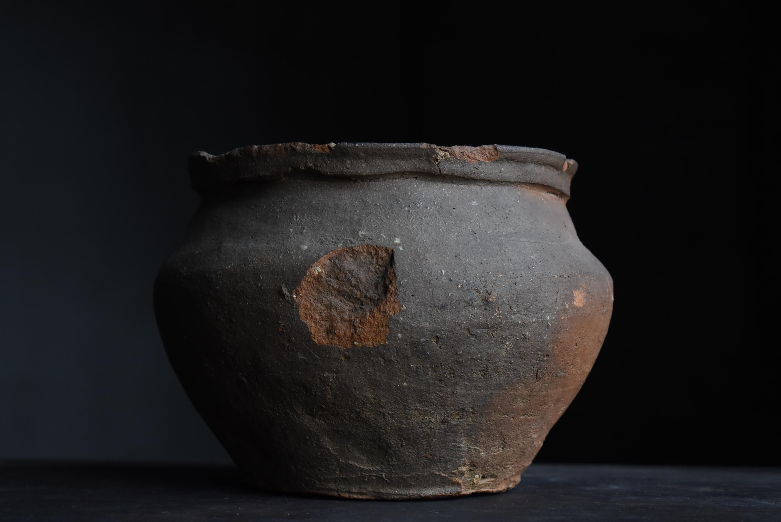 Japanese Antique 13th Century Small Pottery Vase / Wabi Sabi Flower Vase For Sale 3