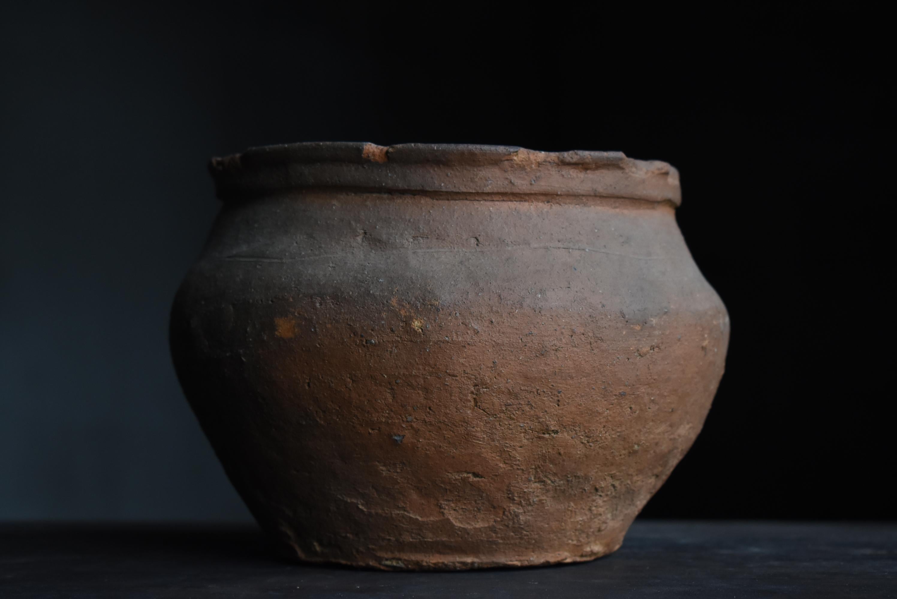 Japanese Antique 13th Century Small Pottery Vase / Wabi Sabi Flower Vase For Sale 4