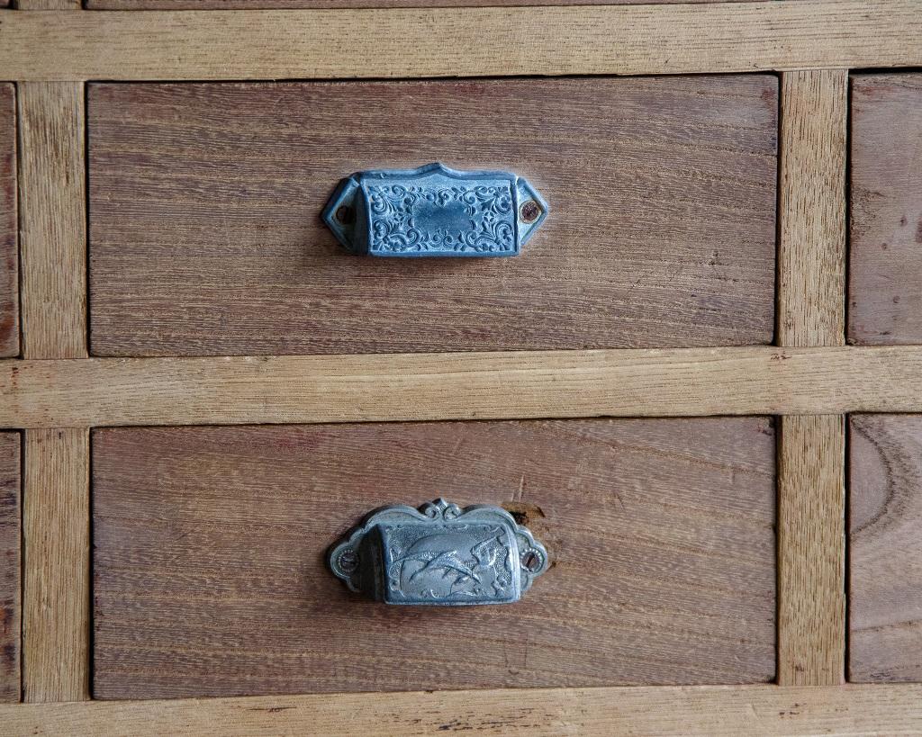 Armario Japonés Antiguo de 24 Cajones, Era Meiji'1868-1912'Wabi Sabi en venta 9