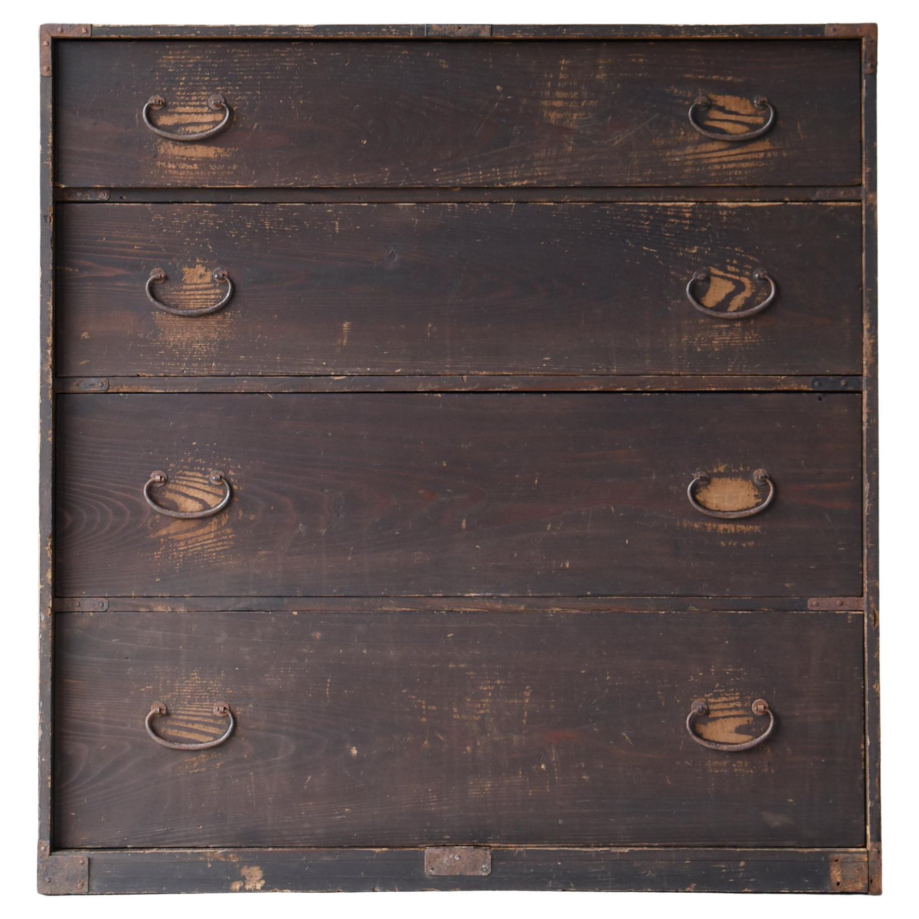 Buffet japonais ancien à 4 tiroirs 1860s-1920s / Tansu Sideboard Wabi Sabi en vente
