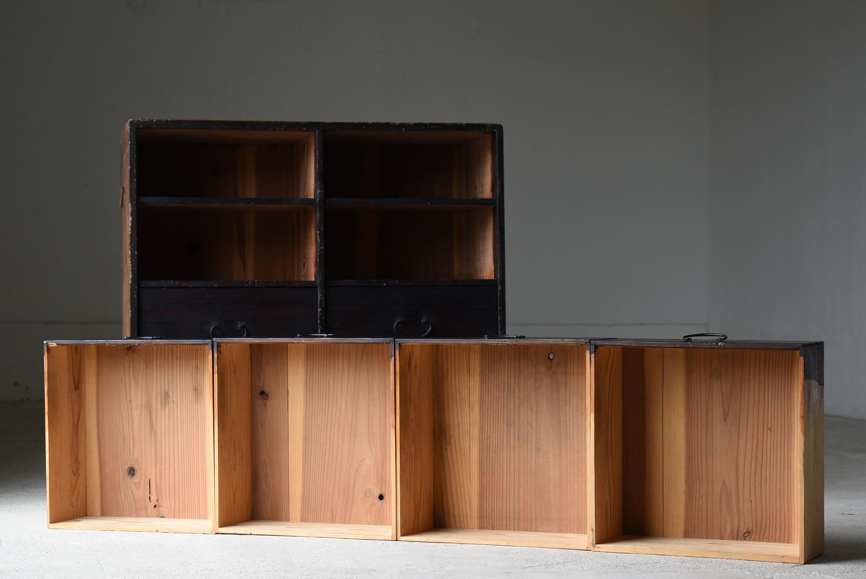 Aparador Japonés Antiguo de 8 Cajones 1860-1920 / Tansu Aparador Wabi Sabi en venta 4