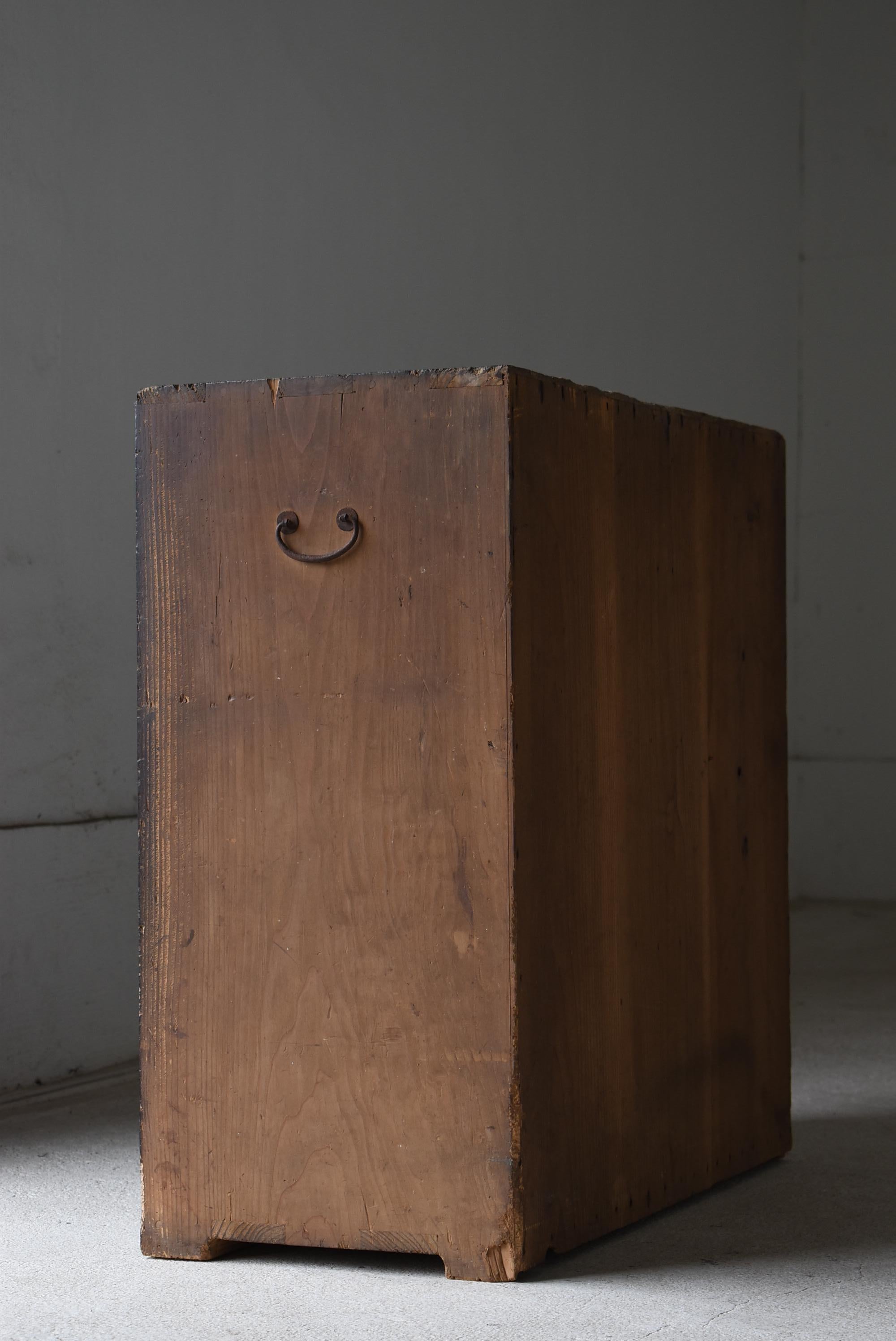 Aparador Japonés Antiguo de 8 Cajones 1860-1920 / Tansu Aparador Wabi Sabi en venta 8