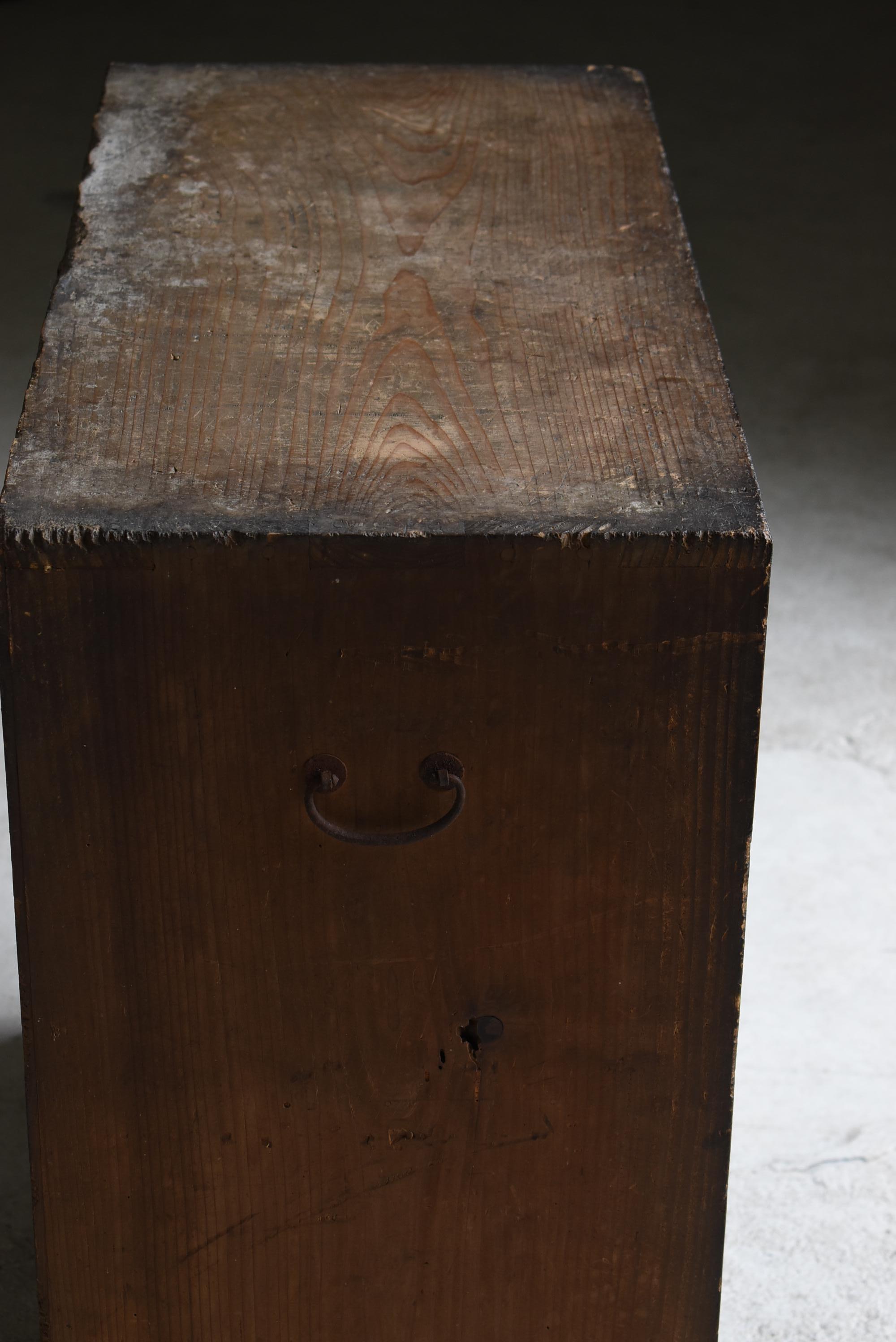 Aparador Japonés Antiguo de 8 Cajones 1860-1920 / Tansu Aparador Wabi Sabi en venta 9