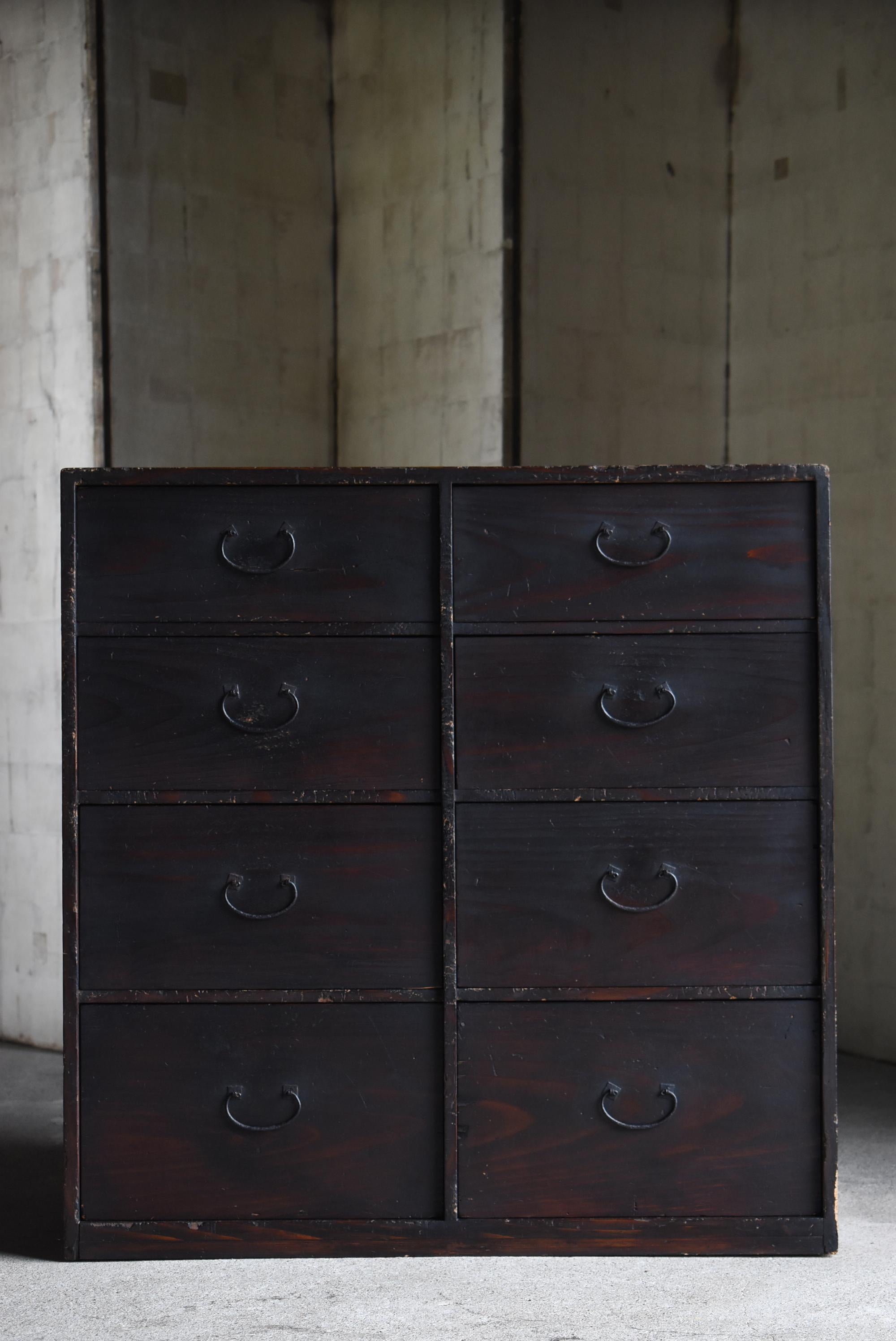 Aparador Japonés Antiguo de 8 Cajones 1860-1920 / Tansu Aparador Wabi Sabi Taisho en venta