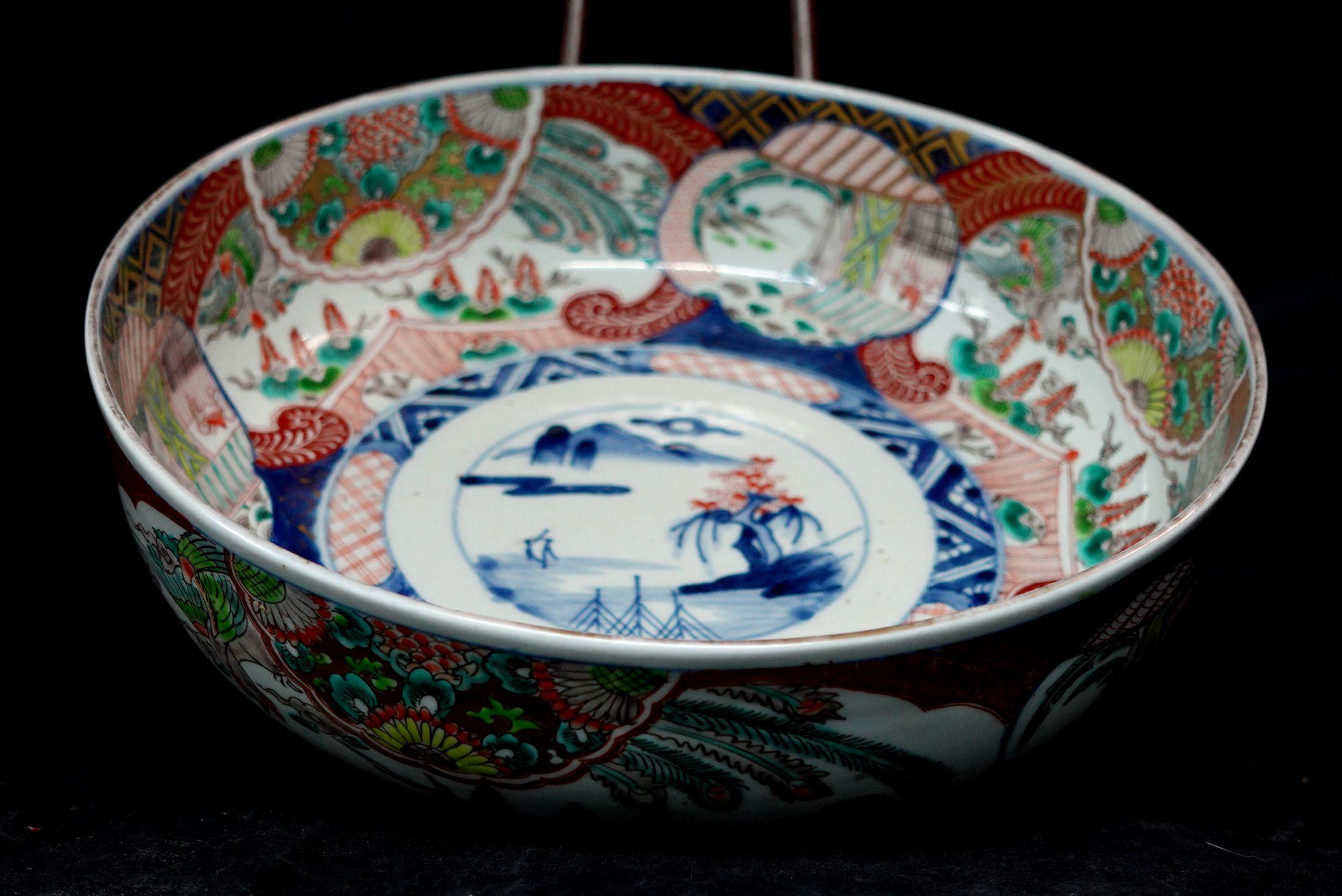 Hand-Painted Japanese Antique a Large 19th Century Imari Bowl, Ric 054 For Sale