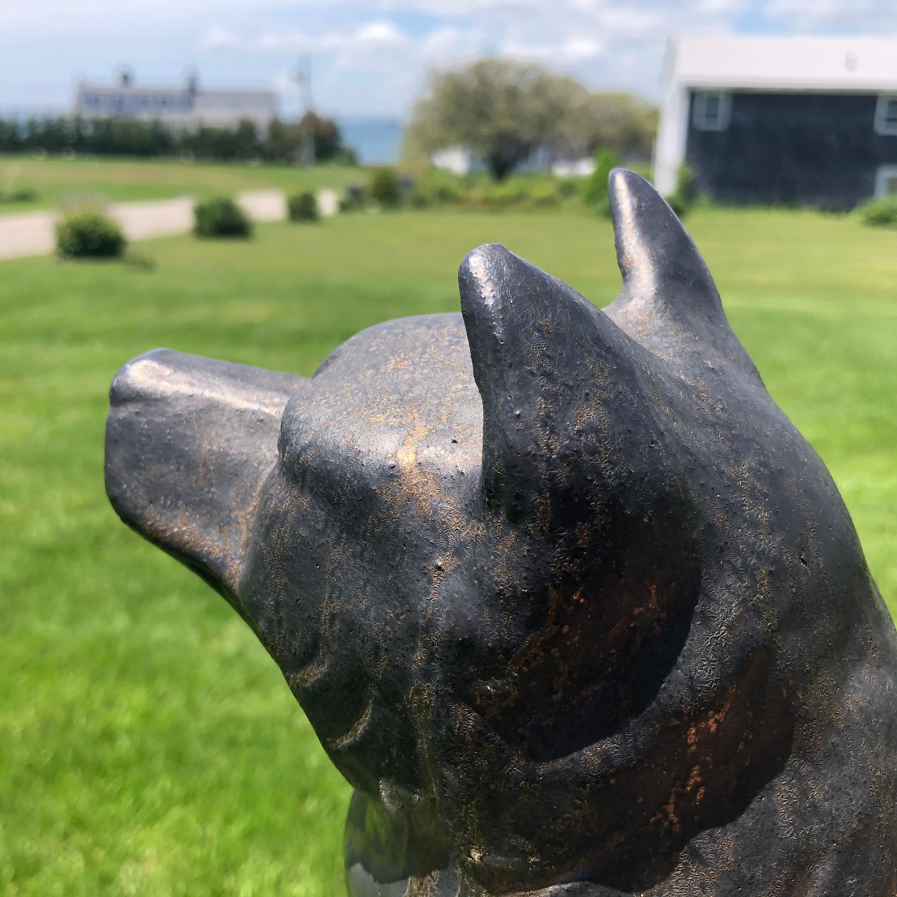 akita dog statue