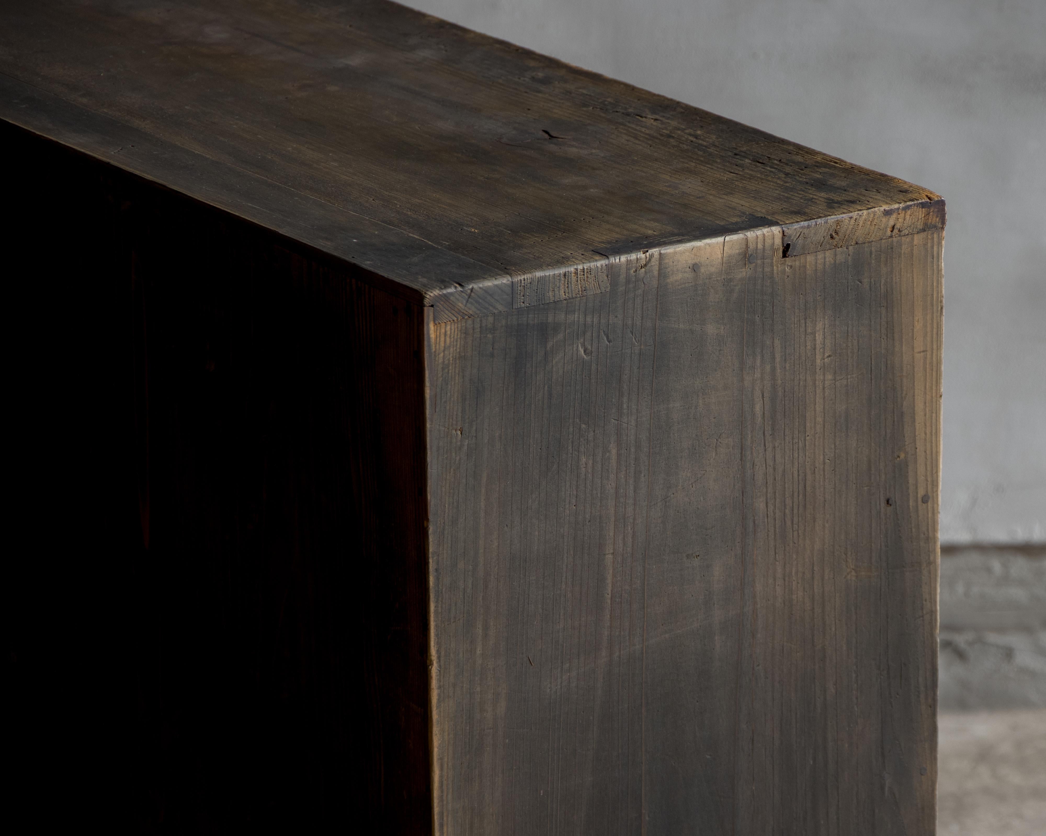 Japanese Antique Apothecary Chest, Taisho Era (1912–1926), Wabi Sabi For Sale 6