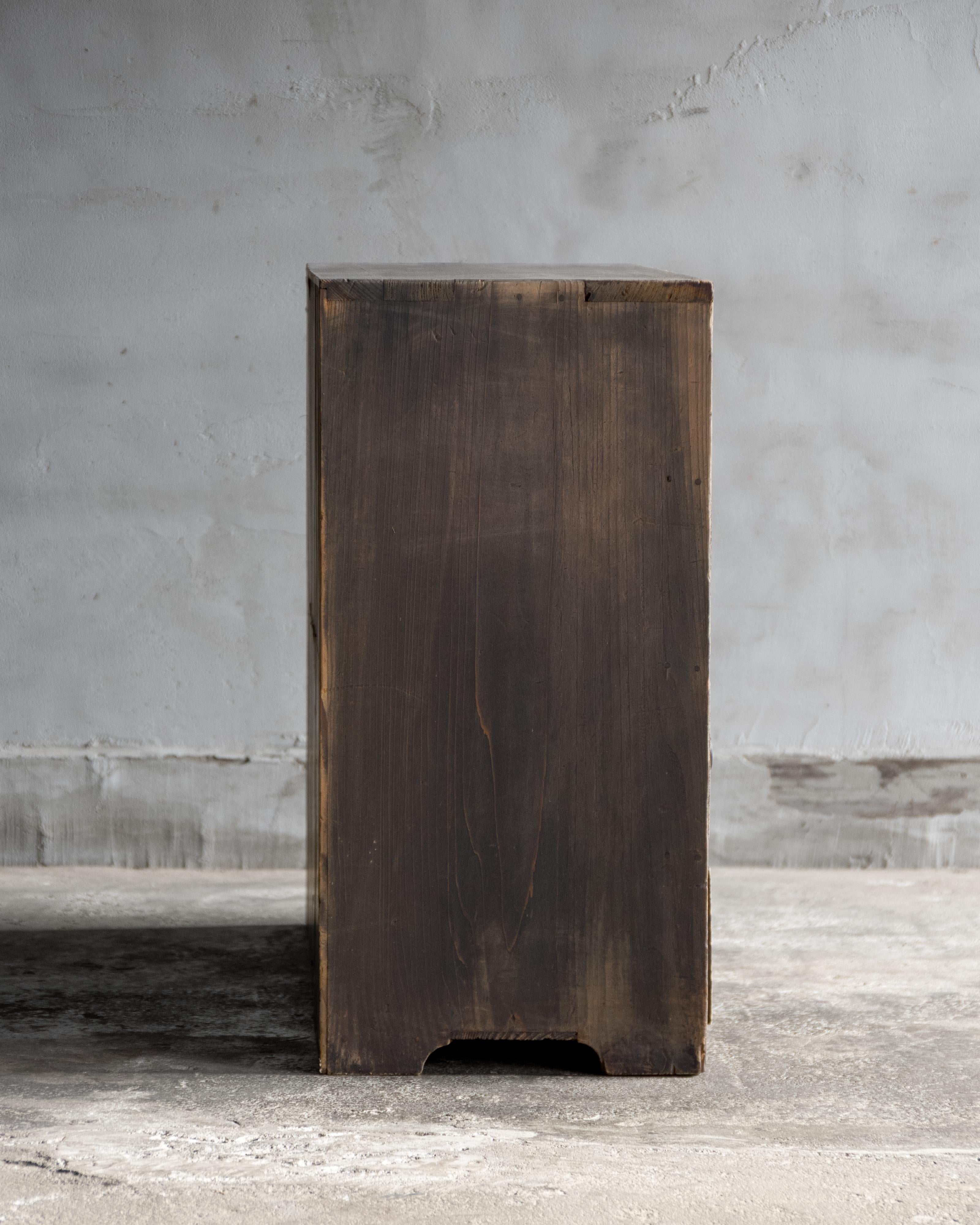 Japanese Antique Apothecary Chest, Taisho Era (1912–1926), Wabi Sabi For Sale 7