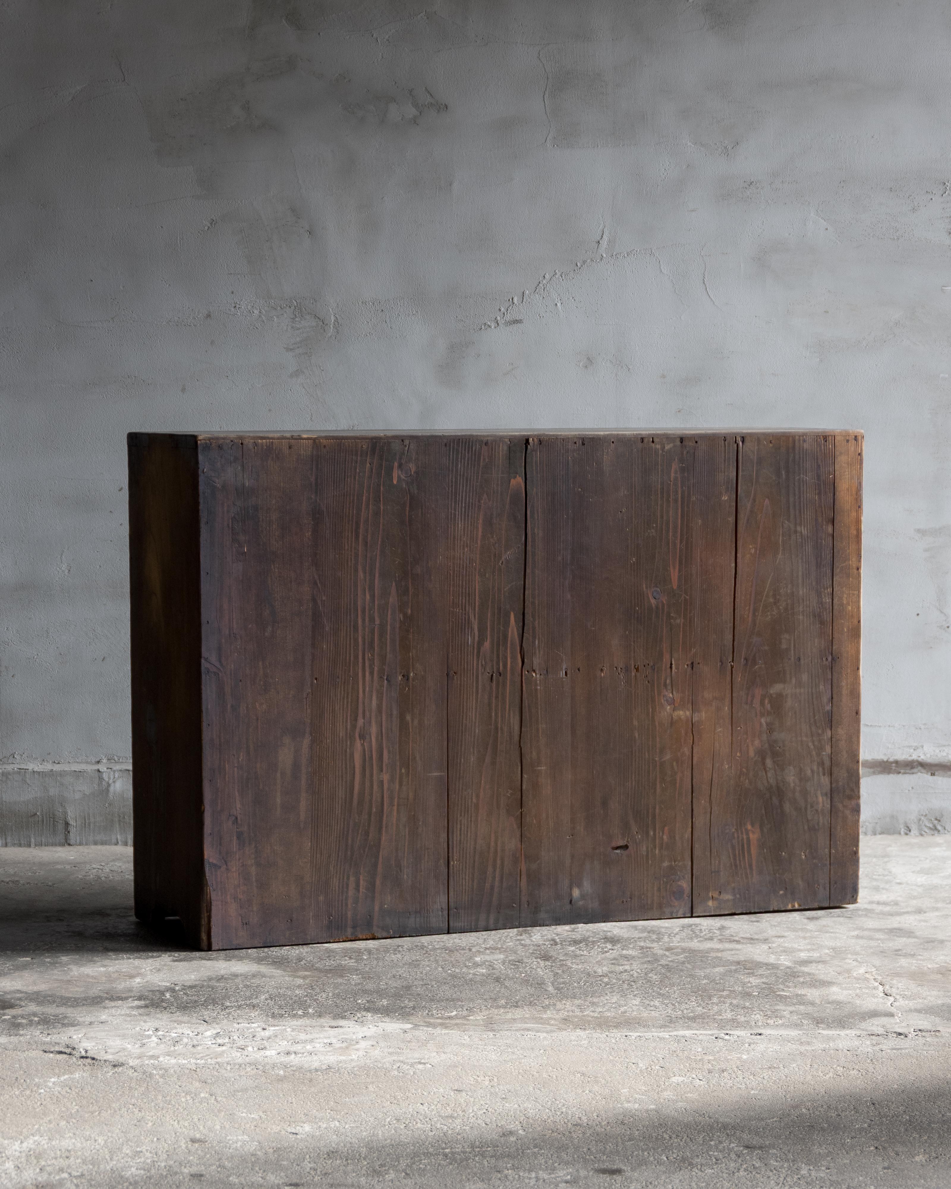 Japanese Antique Apothecary Chest, Taisho Era (1912–1926), Wabi Sabi For Sale 8