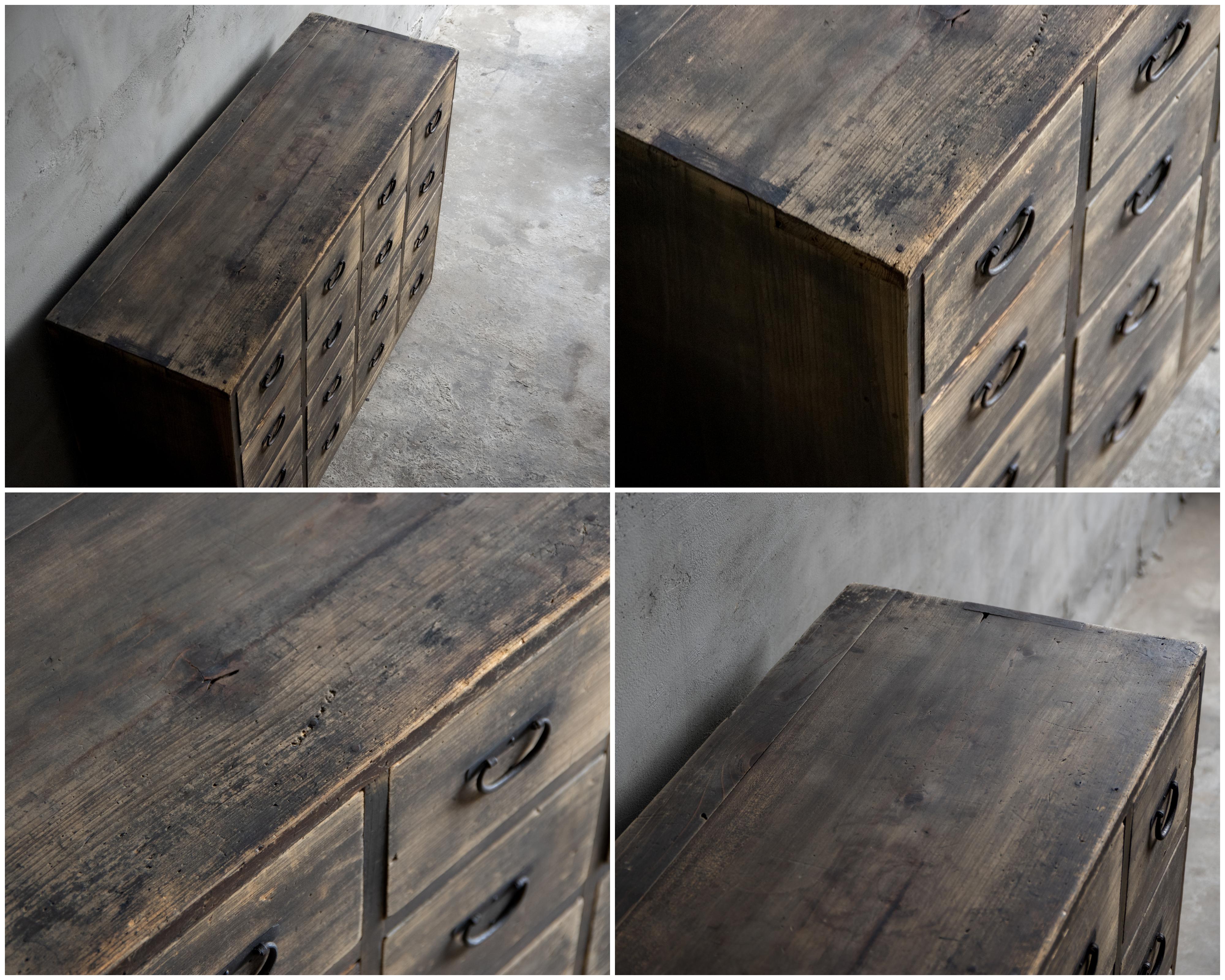 Japanese Antique Apothecary Chest, Taisho Era (1912–1926), Wabi Sabi For Sale 12