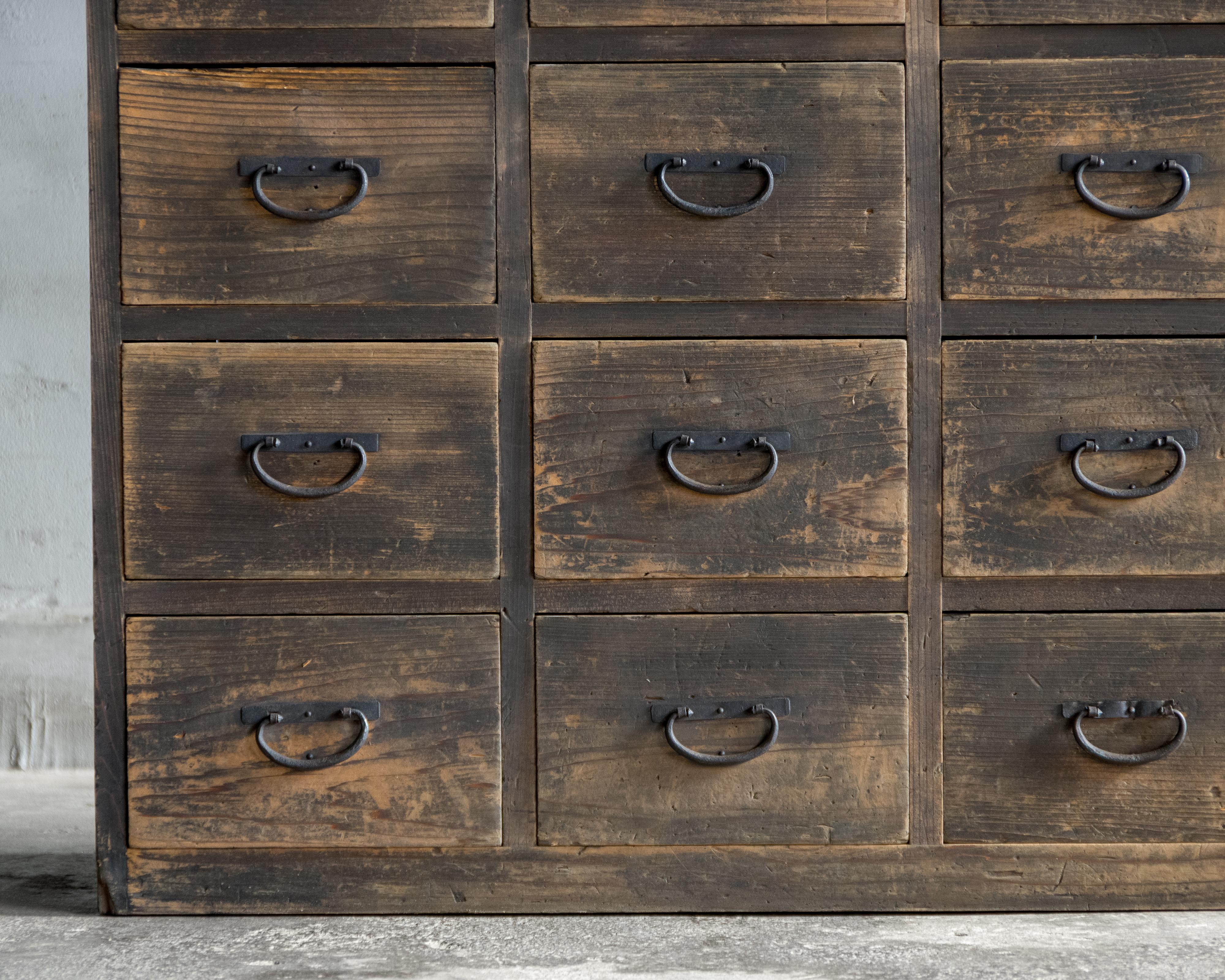 Japanese Antique Apothecary Chest, Taisho Era (1912–1926), Wabi Sabi For Sale 13