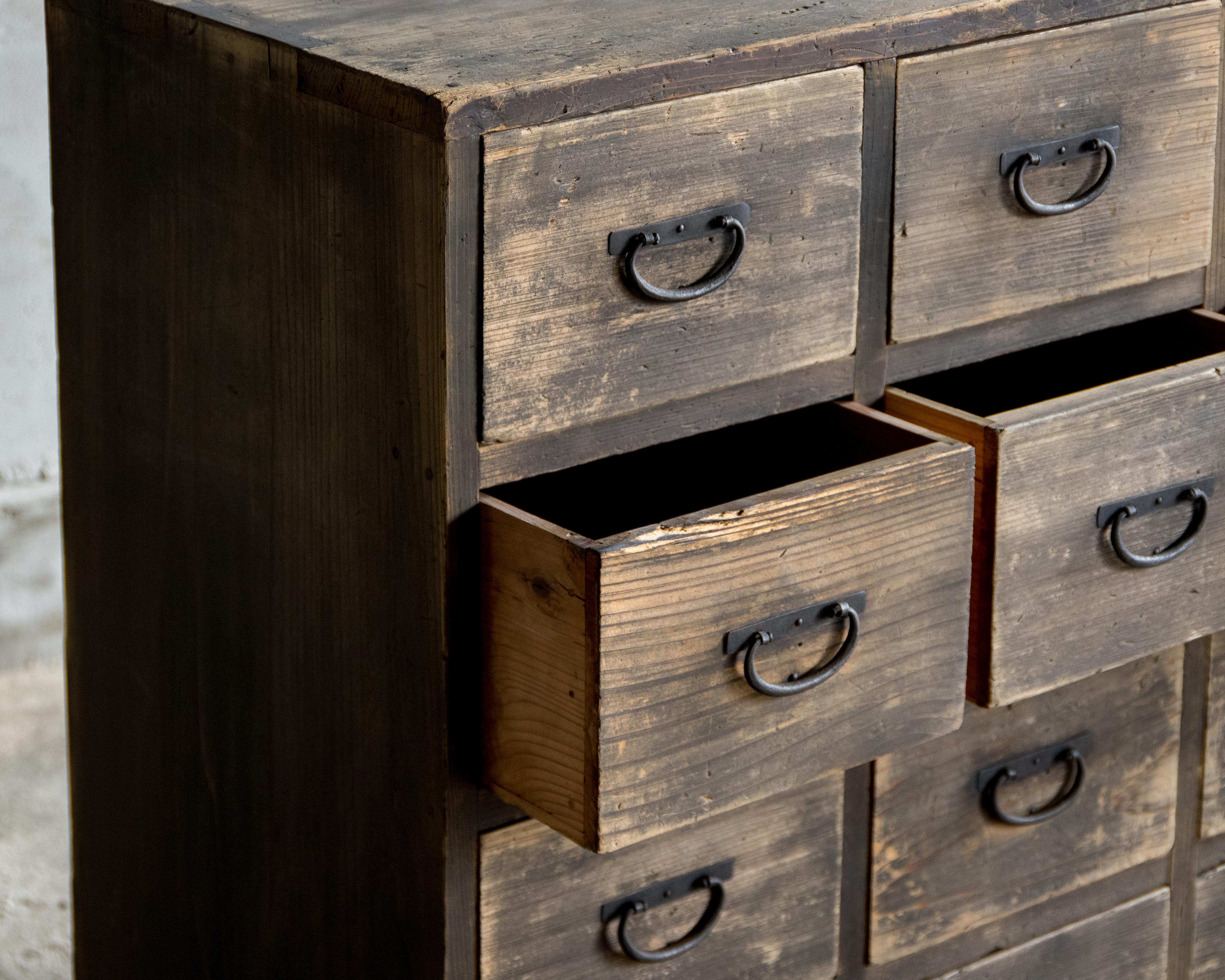 Japanese Antique Apothecary Chest, Taisho Era (1912–1926), Wabi Sabi For Sale 14