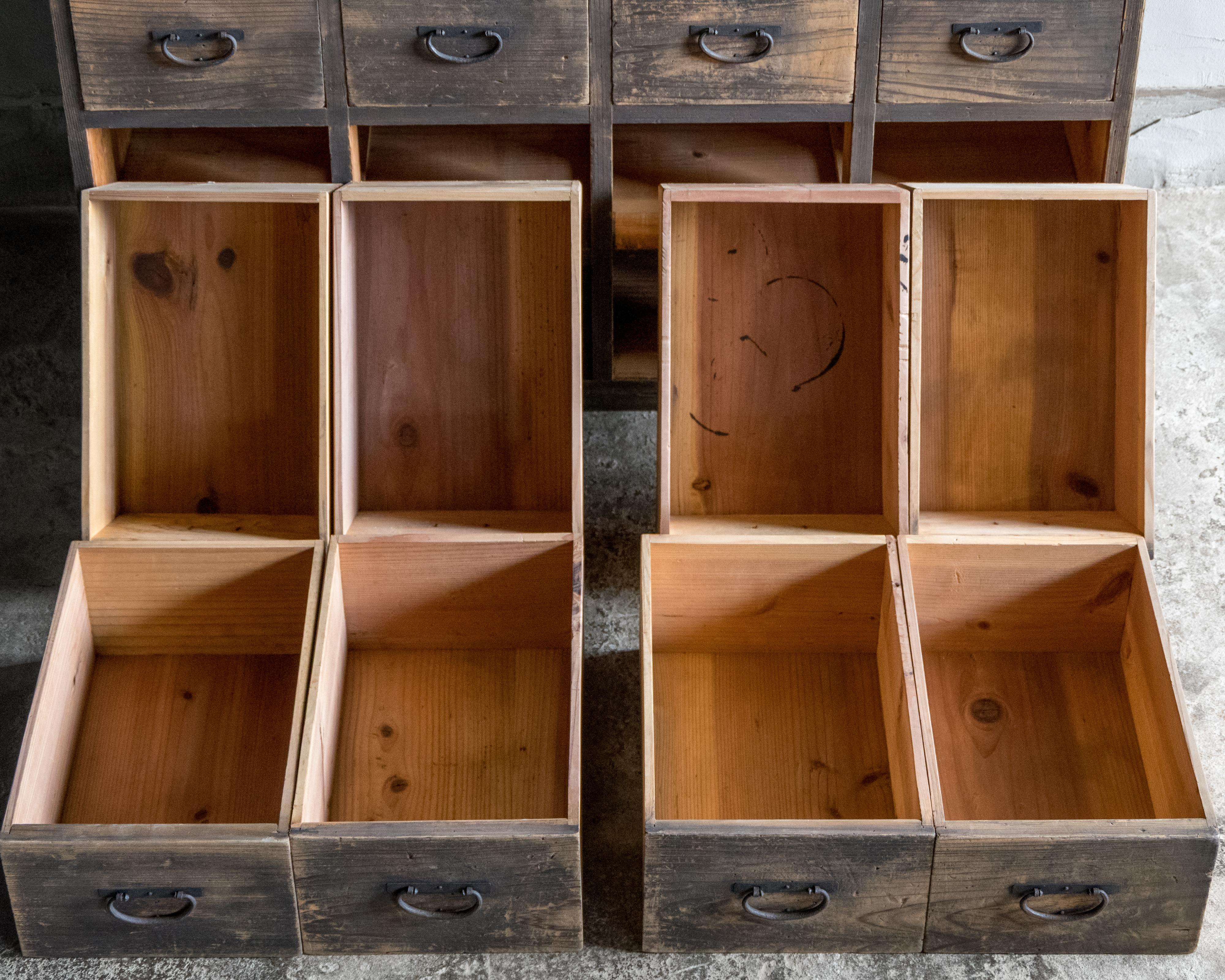 Japanese Antique Apothecary Chest, Taisho Era (1912–1926), Wabi Sabi For Sale 3