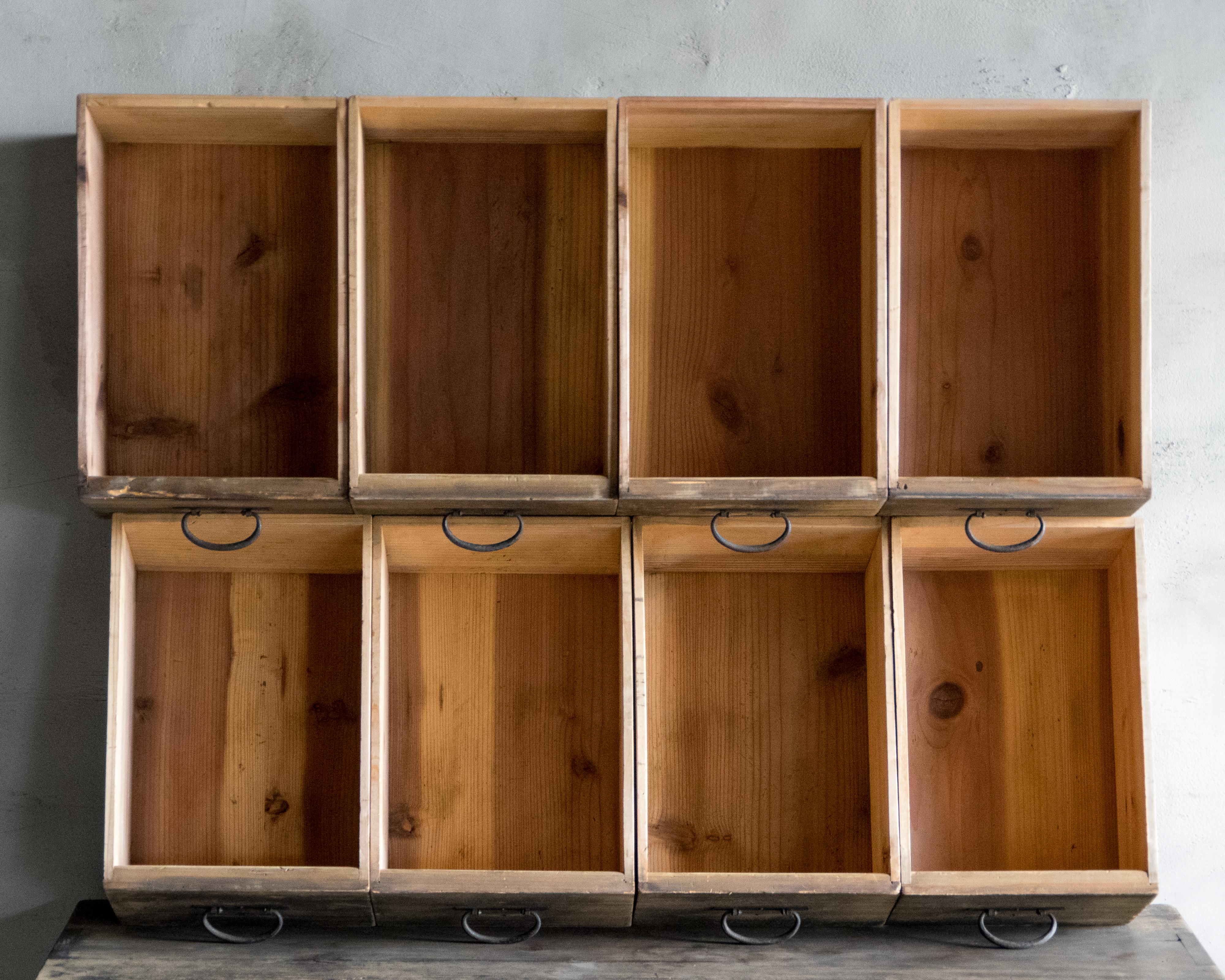 Japanese Antique Apothecary Chest, Taisho Era (1912–1926), Wabi Sabi For Sale 4