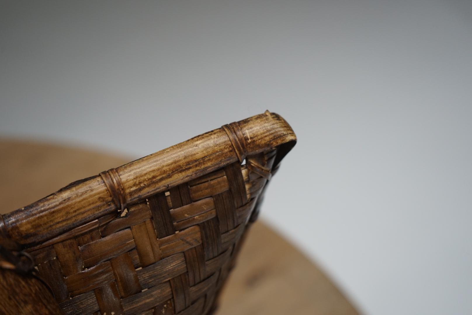 Japanese Antique Bamboo basket Folk art Wabi-Sabi en venta 3