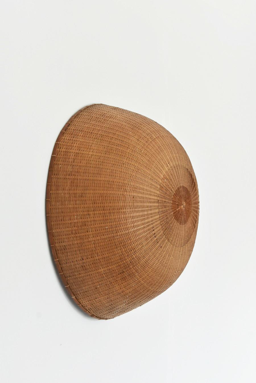 Chapeau en bambou japonais ancien/1868-1920/outils pour accrocher au mur/décoration murale en vente 4