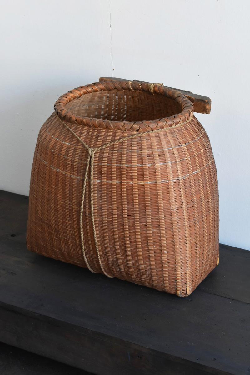 Meiji Japanese Antique Basket Woven from Bamboo / 1868-1920 / Vase / Agricultural Tool