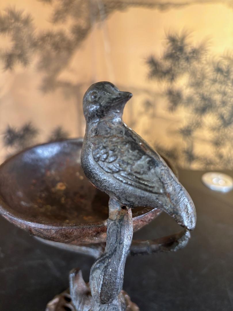 Antike japanische Vogeltränke – schwer zu finden (Handgefertigt) im Angebot