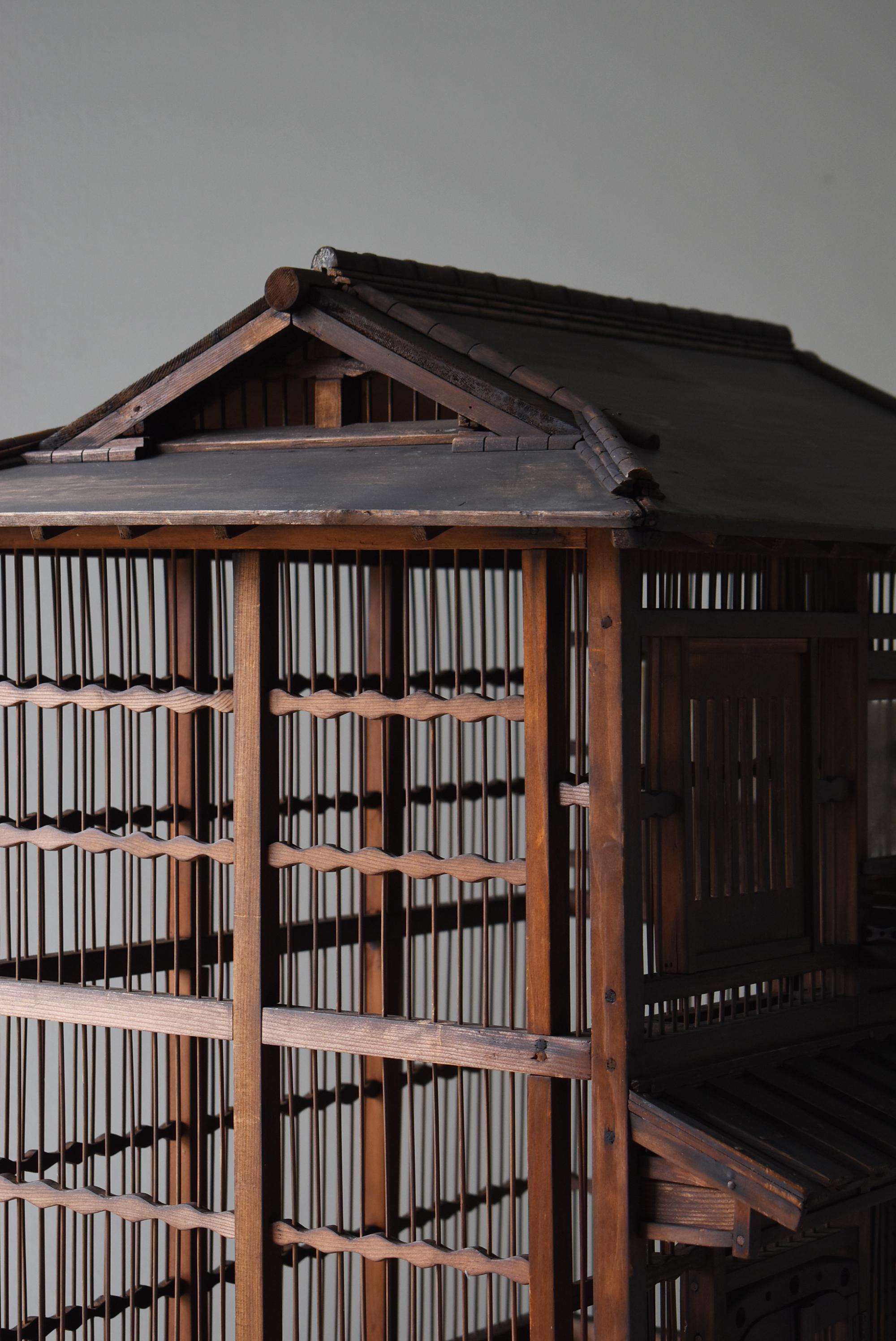 XX secolo Gabbia per uccelli antica giapponese ispirata a una casa tradizionale Machiya degli anni 1920-1940 in vendita