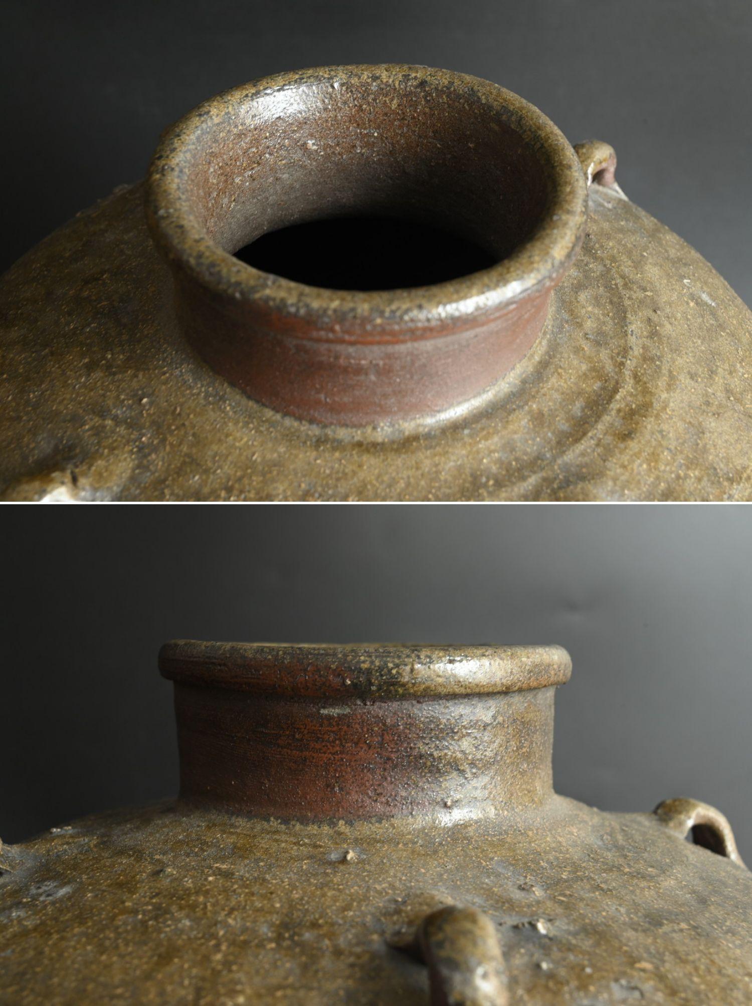 Japanische antike Vase aus Bizen-Ware / 15.-16. Jahrhundert / Wabi-sabi-Vase/Tsubo im Angebot 1