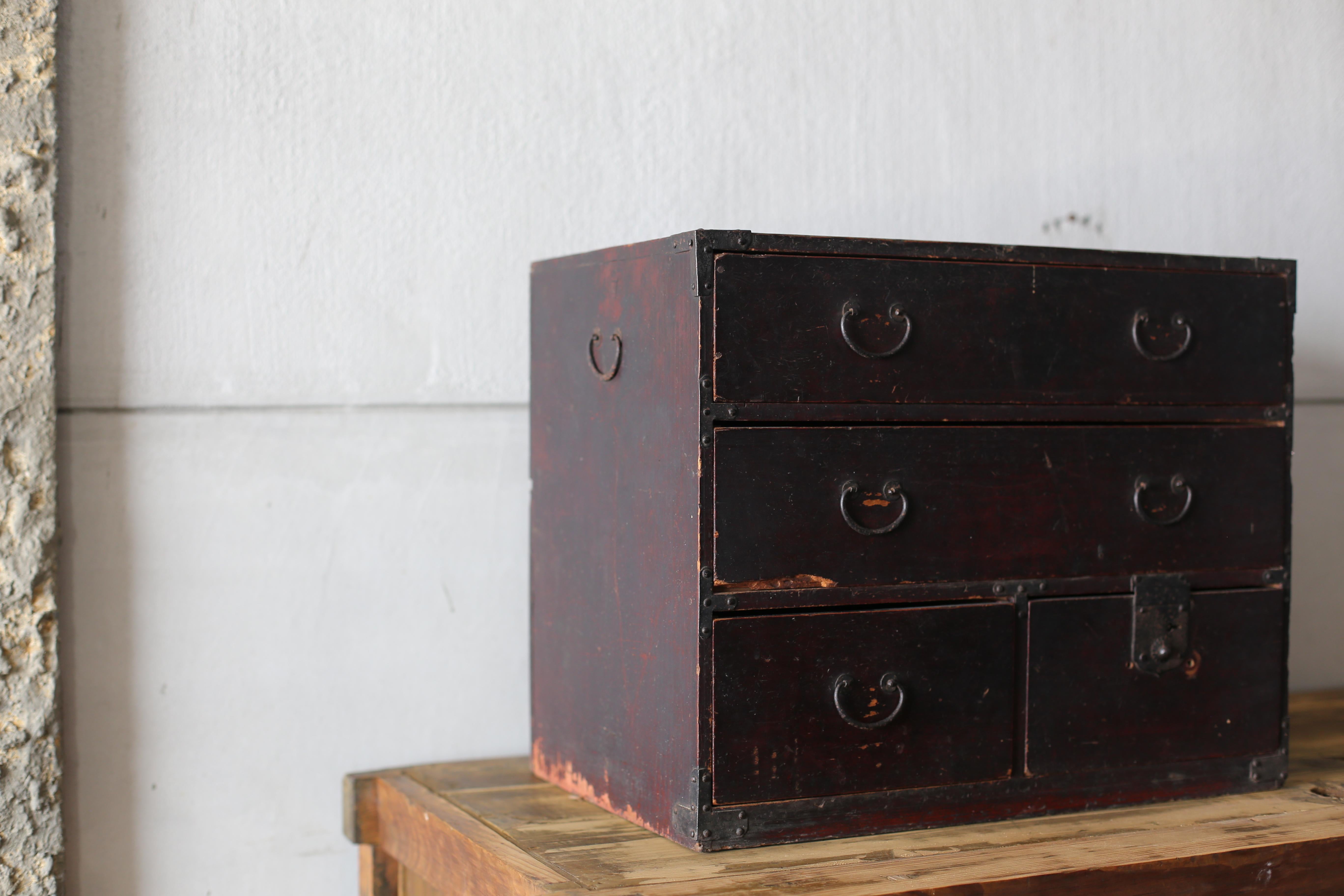 Japanese Antique BK Drawer 1860s-1900s / Storage Tansu Wabi Sabi In Good Condition For Sale In Sammu-shi, Chiba