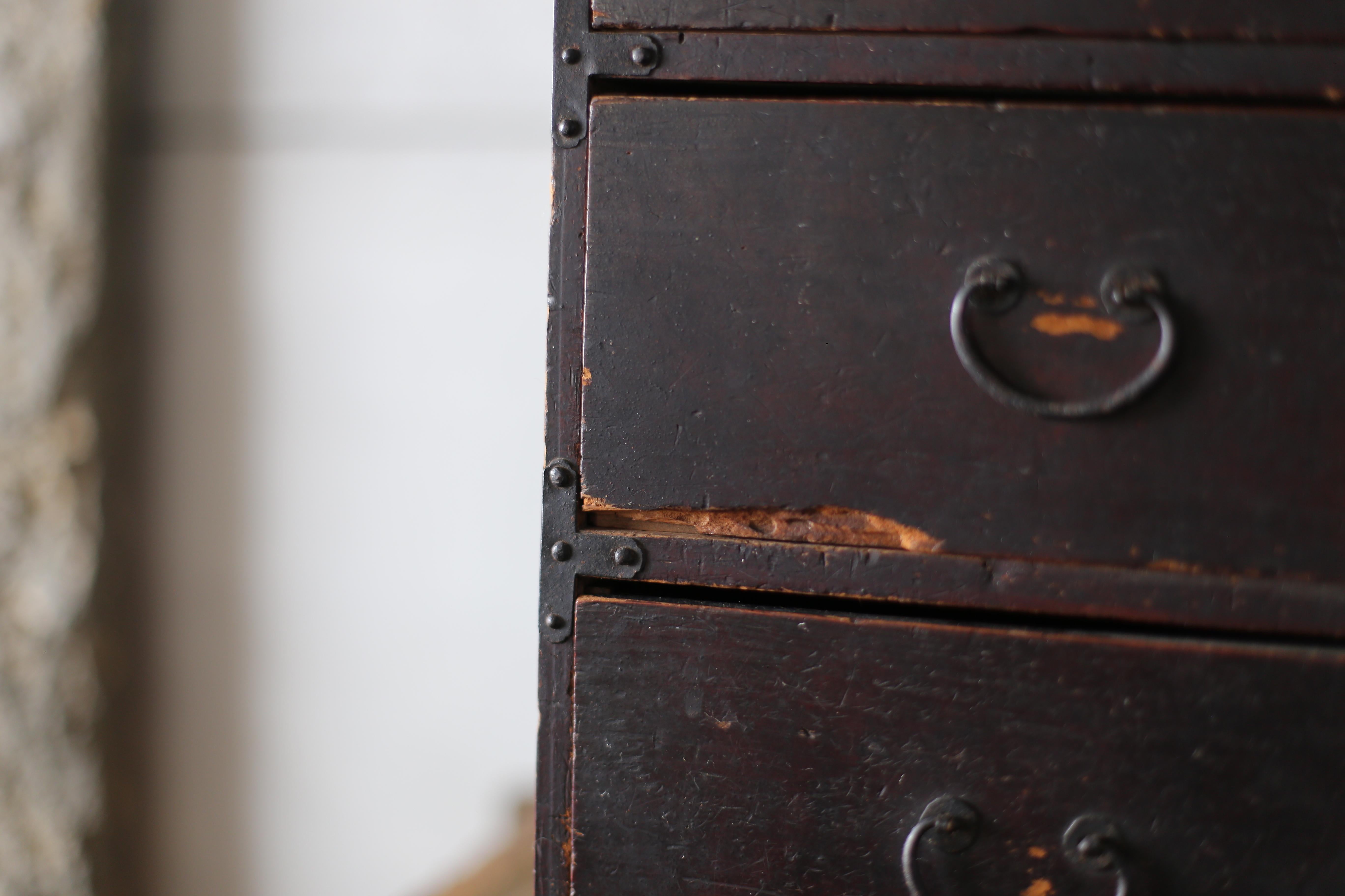 Cedar Japanese Antique BK Drawer 1860s-1900s / Storage Tansu Wabi Sabi For Sale