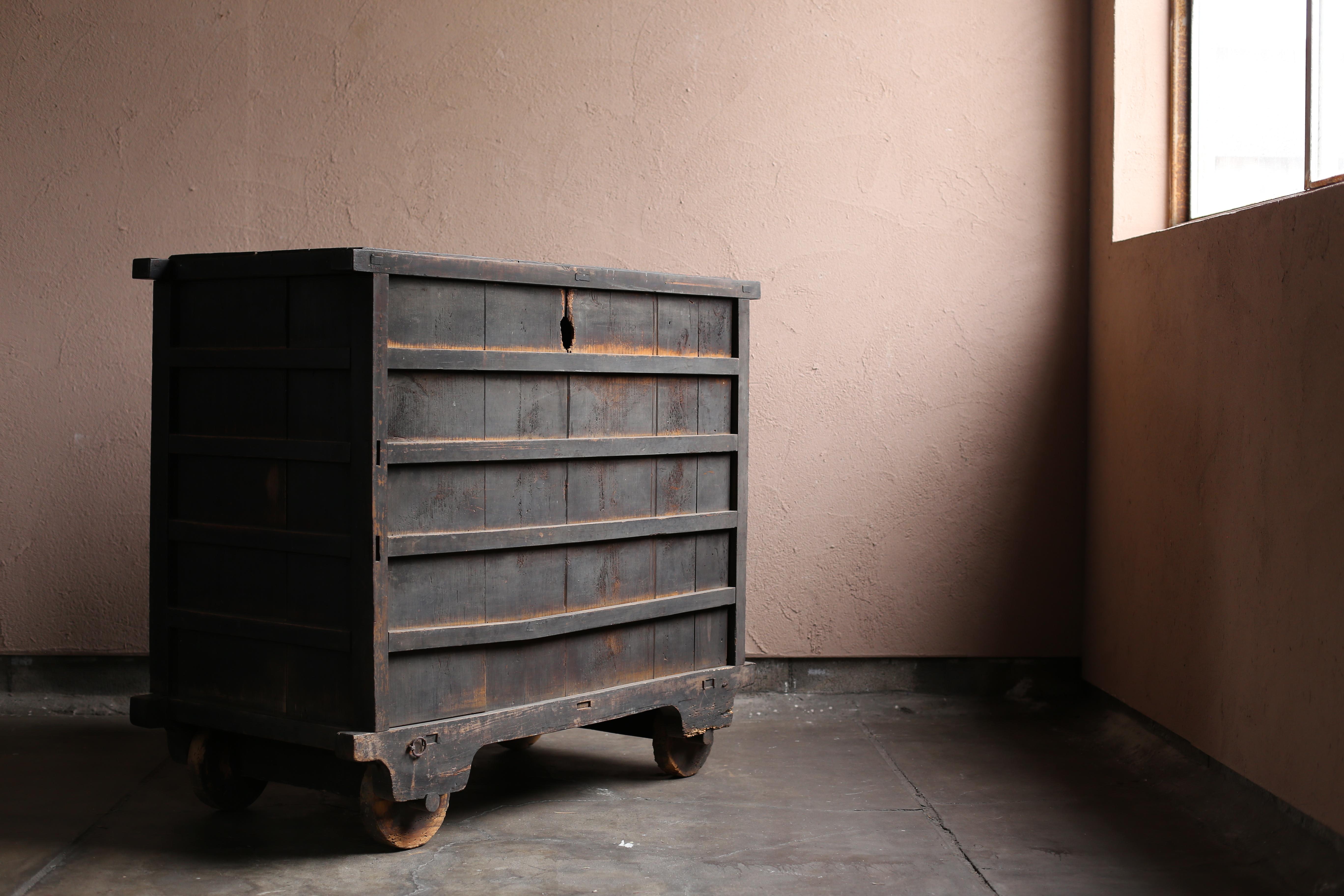 BK Antiques giapponese, enorme Tansu 1800s-1860s / Armadietto Credenza Wabi Sabi in vendita 6