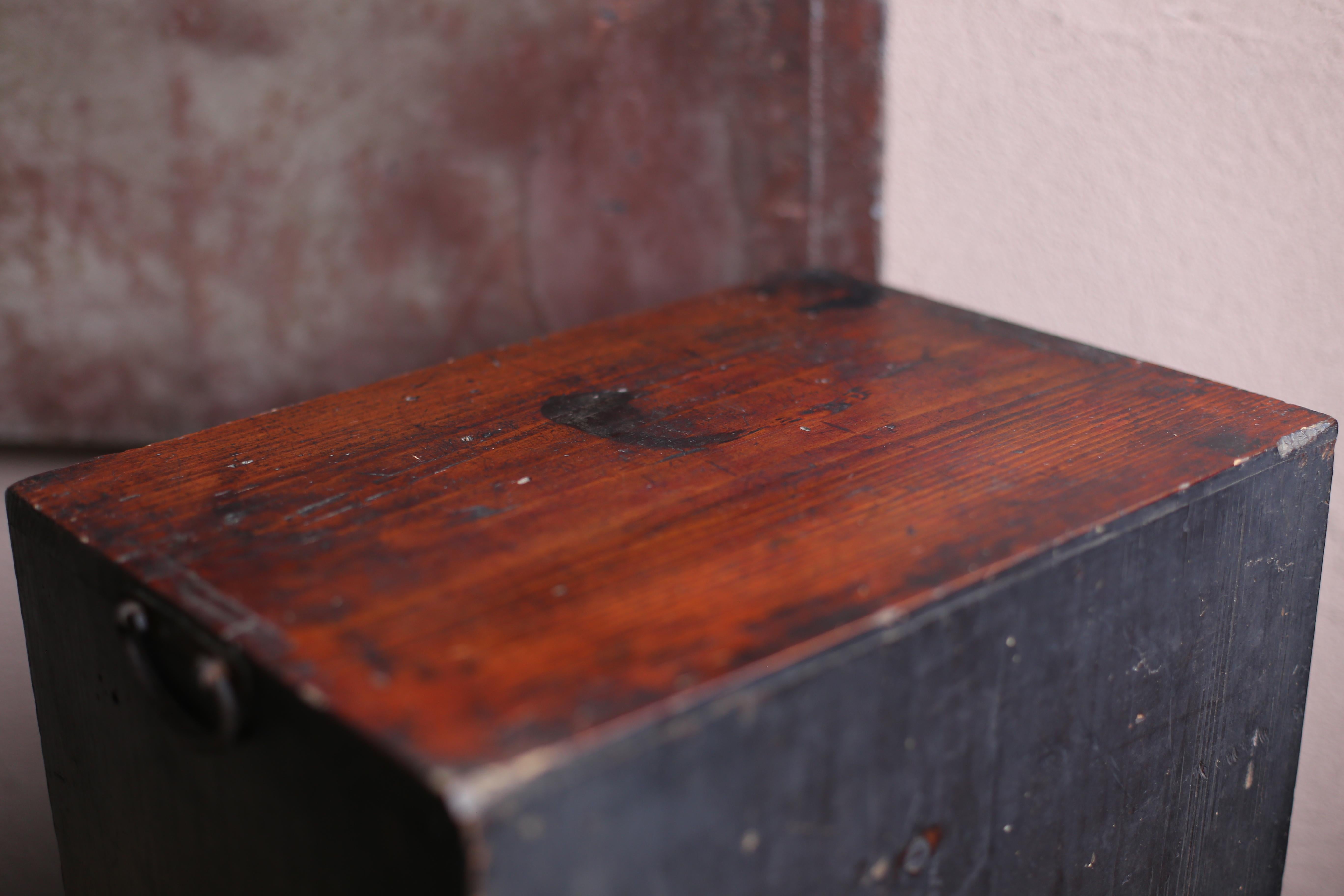 Japanische Antiquitäten BK Kleine Schublade 1860er-1900er Jahre / Tansu Lagerung Wabisabi im Angebot 2