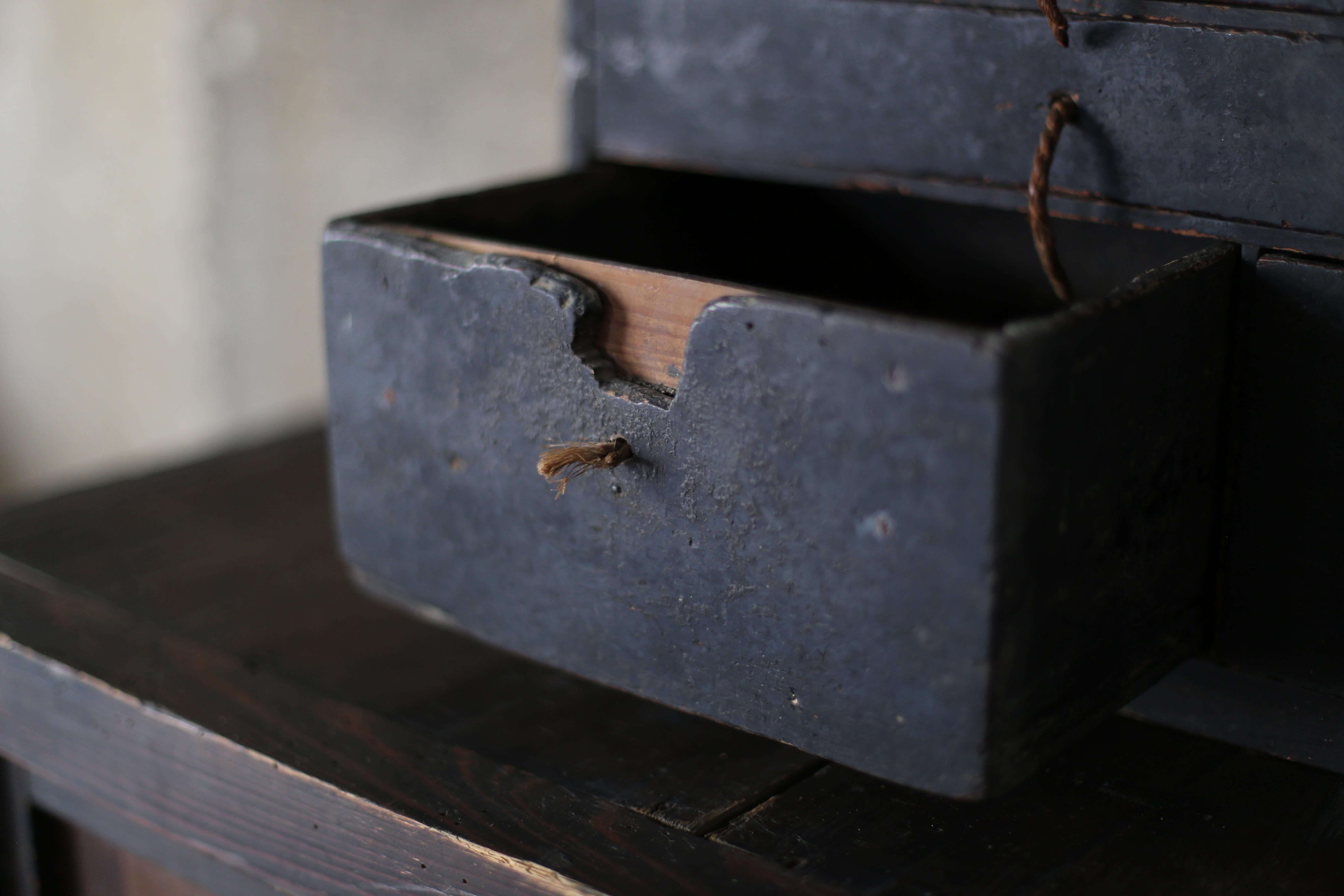 Japanese Antique BK Small Drawer primitive  / Tansu Storage Wabisabi For Sale 2