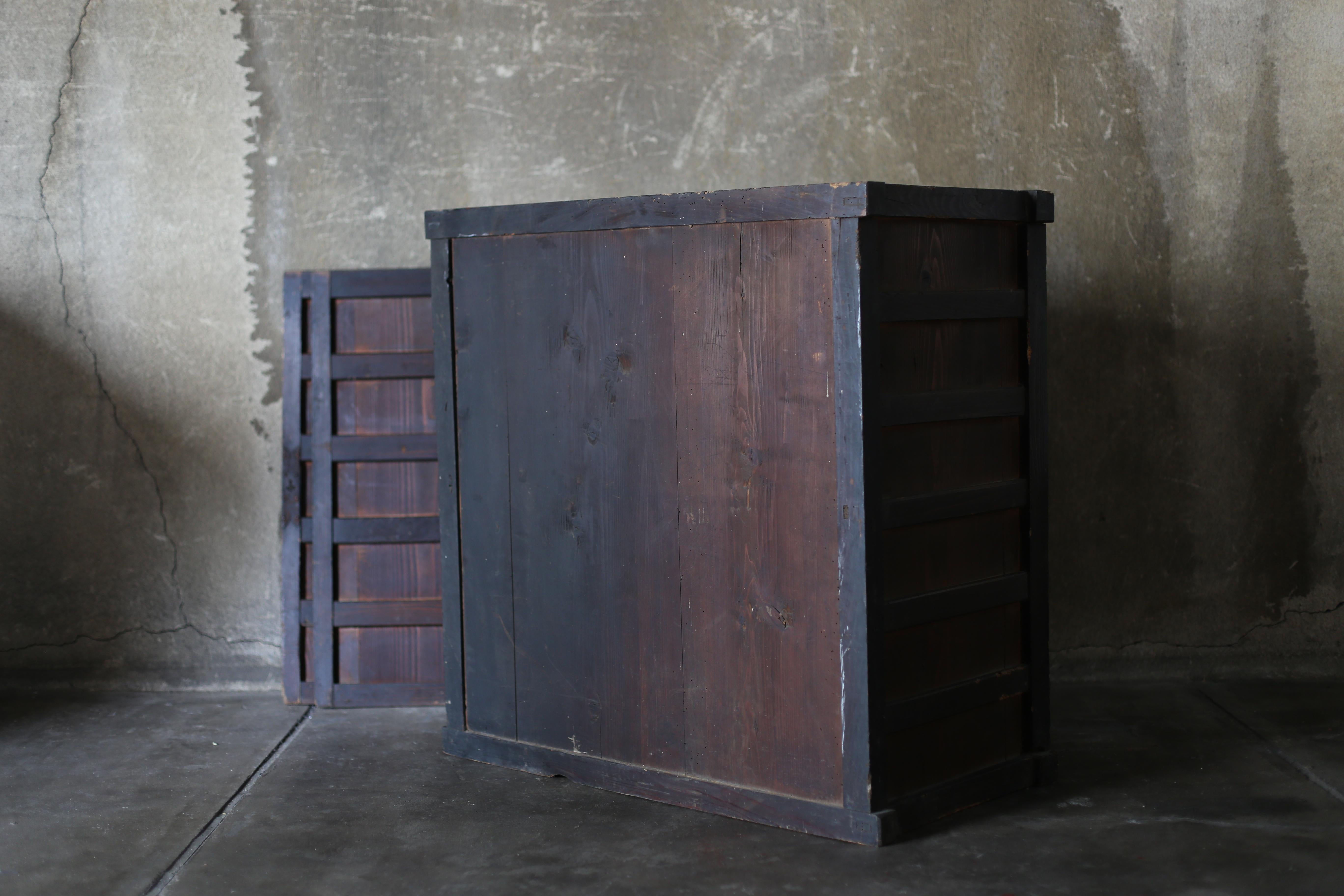 BK Antiques Tansu giapponese del 1860-1900 ① / Cabinet Sideboard Wabi Sabi in vendita 3