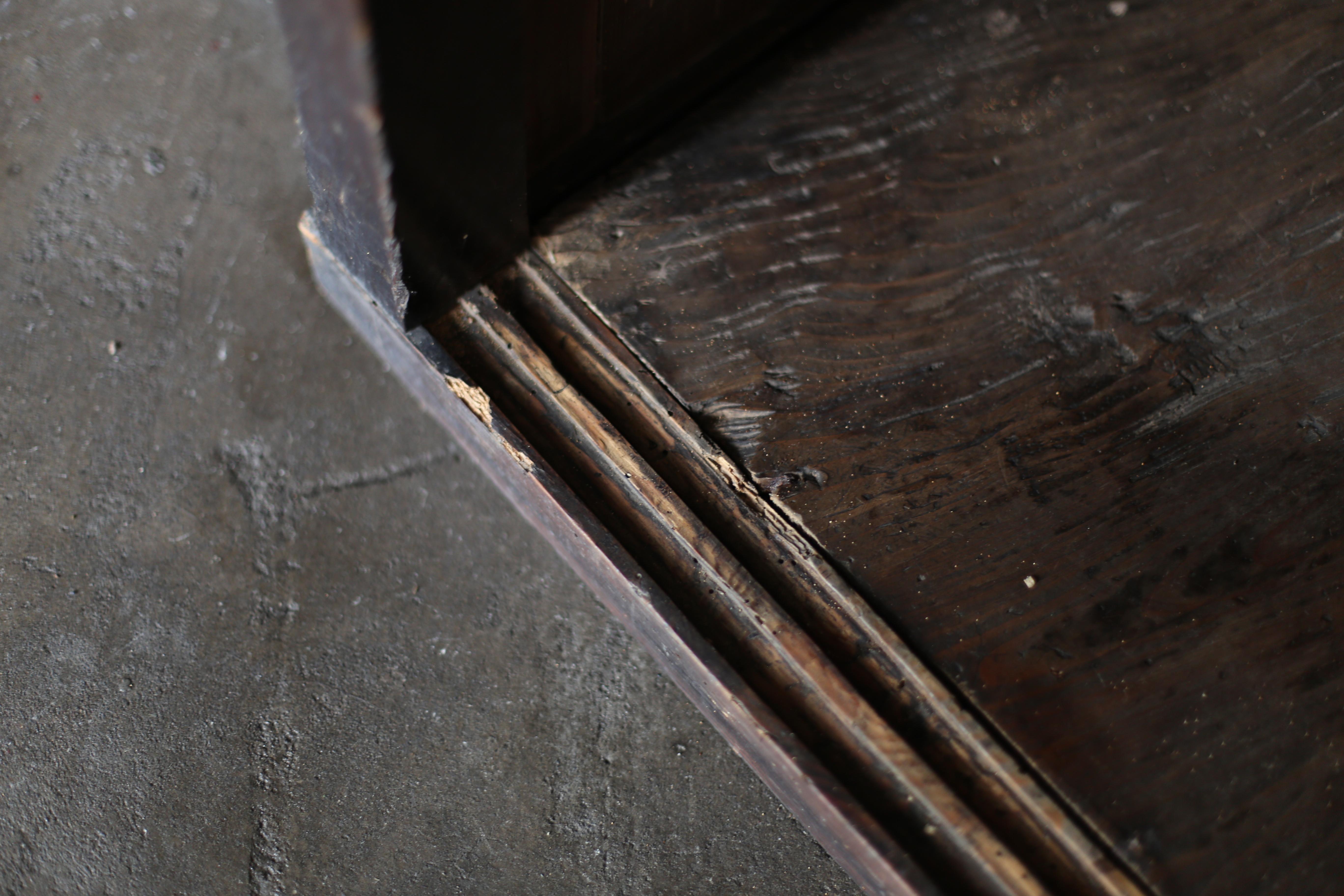 Cedro BK Antiques Tansu giapponese del 1860-1900 ① / Cabinet Sideboard Wabi Sabi in vendita