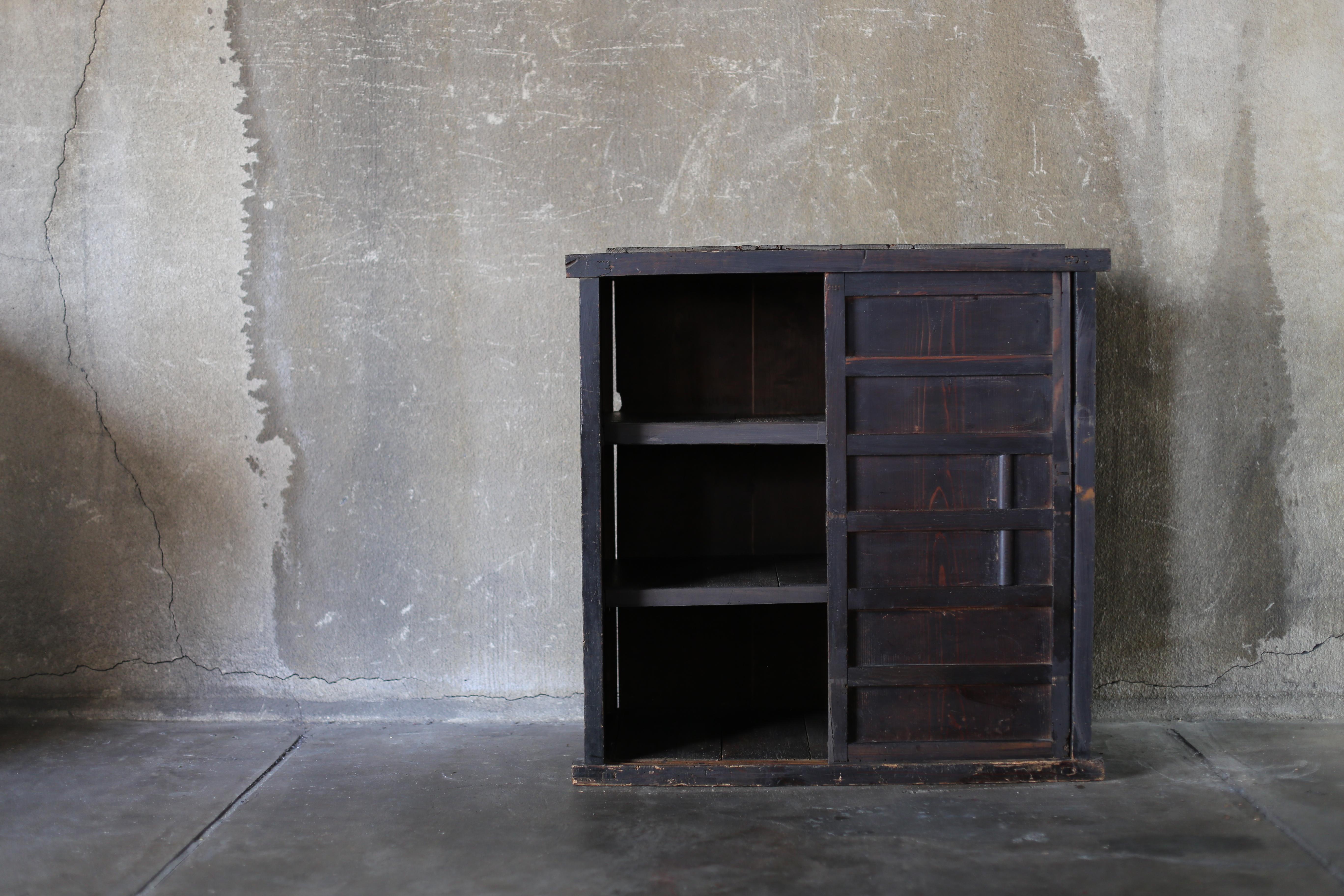 Edo BK Antiques Tansu giapponese del 1860-1900 ③ / Mobile Credenza Wabi Sabi in vendita
