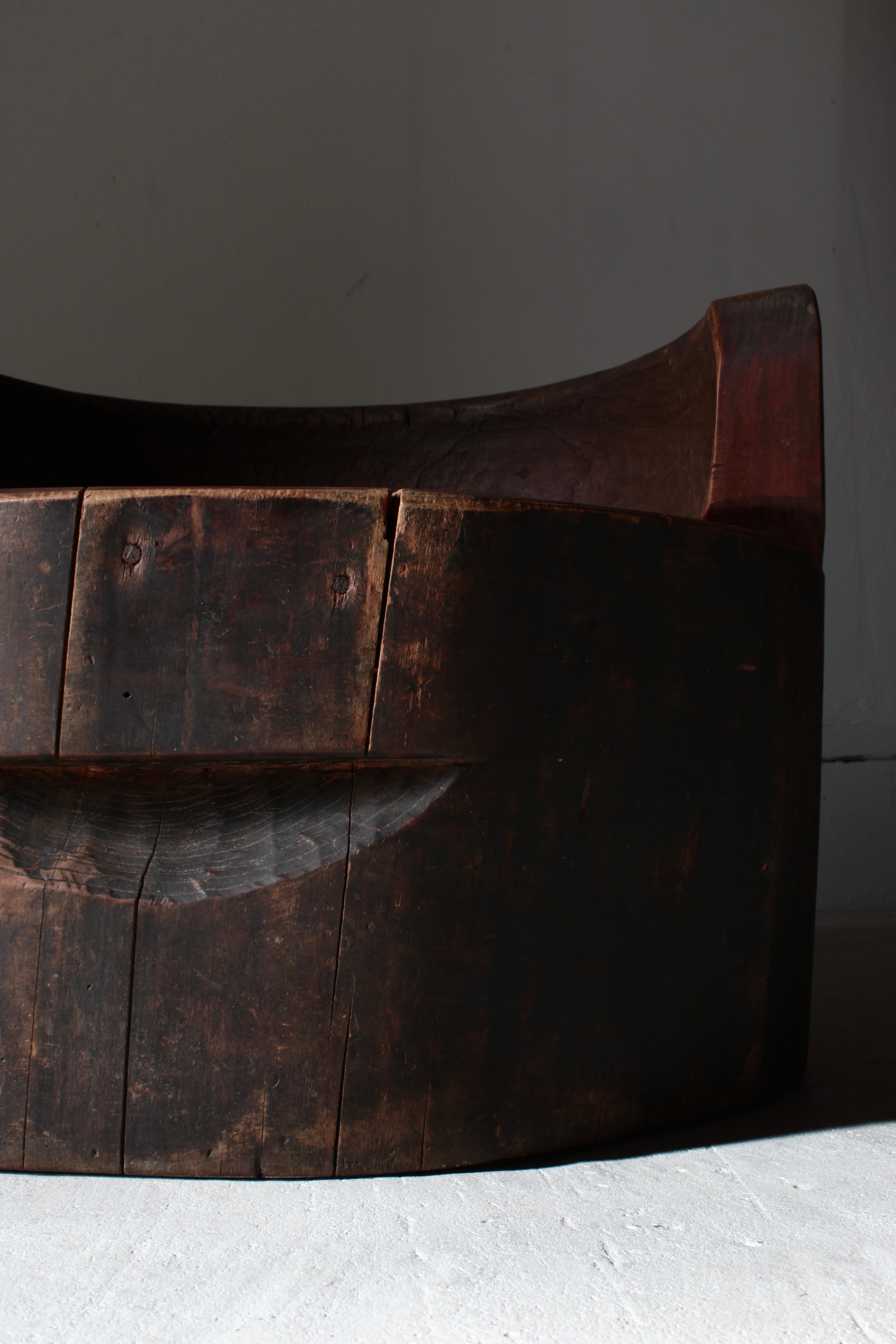 Japanese Antique Black ArmChair / Wabi-sabi Rustic For Sale 4