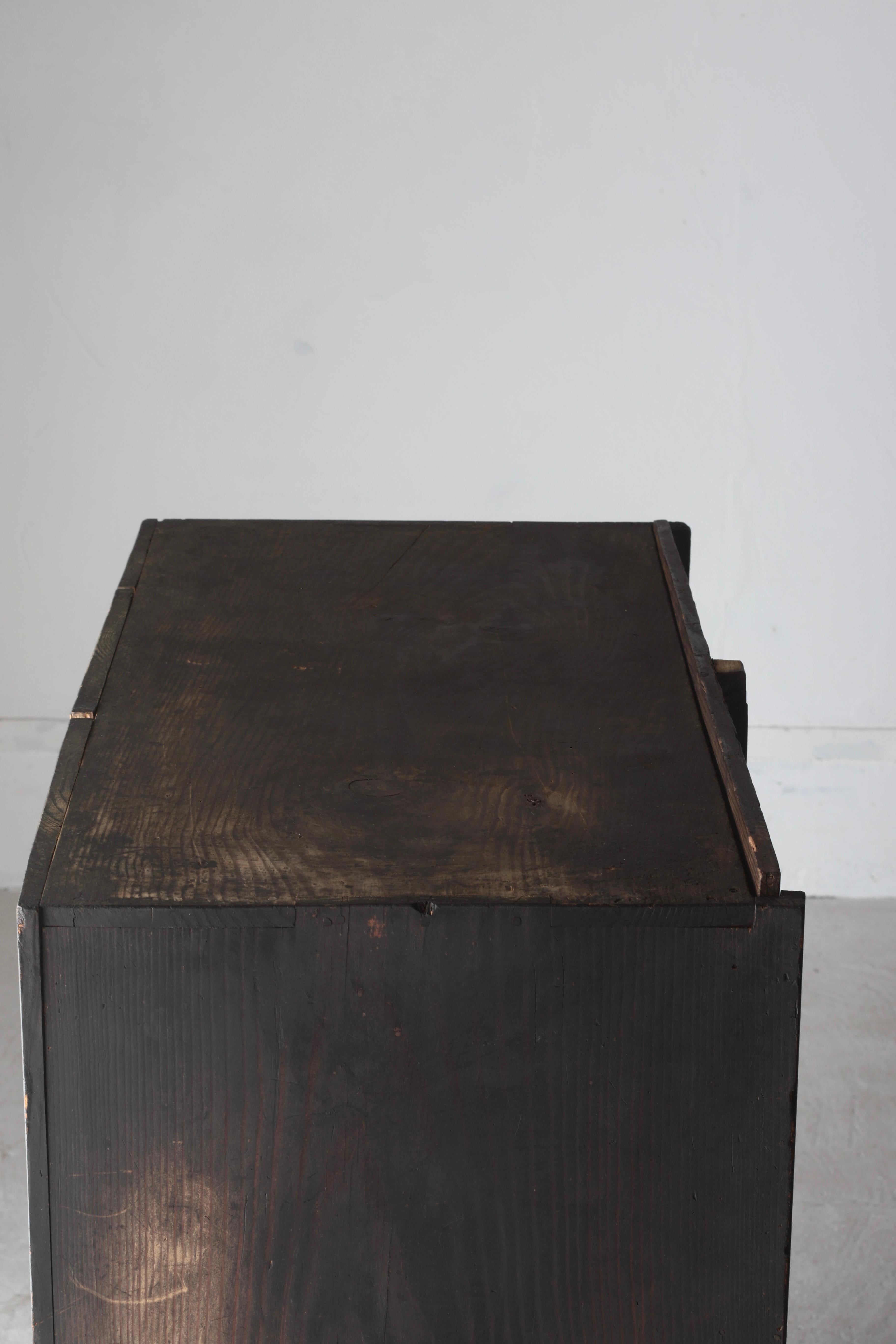 Armario Negro Antiguo Japonés / Bandaji Japonés / 1800-1860s / Wabi-Sabi en venta 9