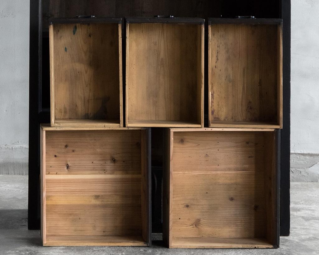 Armadietti neri antichi giapponesi, epoca Taisho '1912-1926', Wabi Sabi in vendita 11