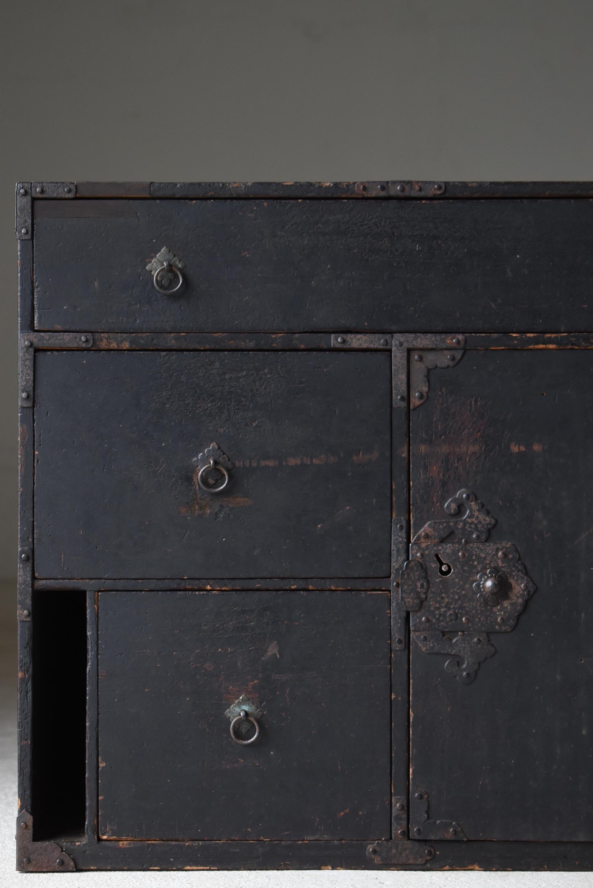 Japanese Antique Black Drawer 1860s1900s / Chests of Drawers Tansu