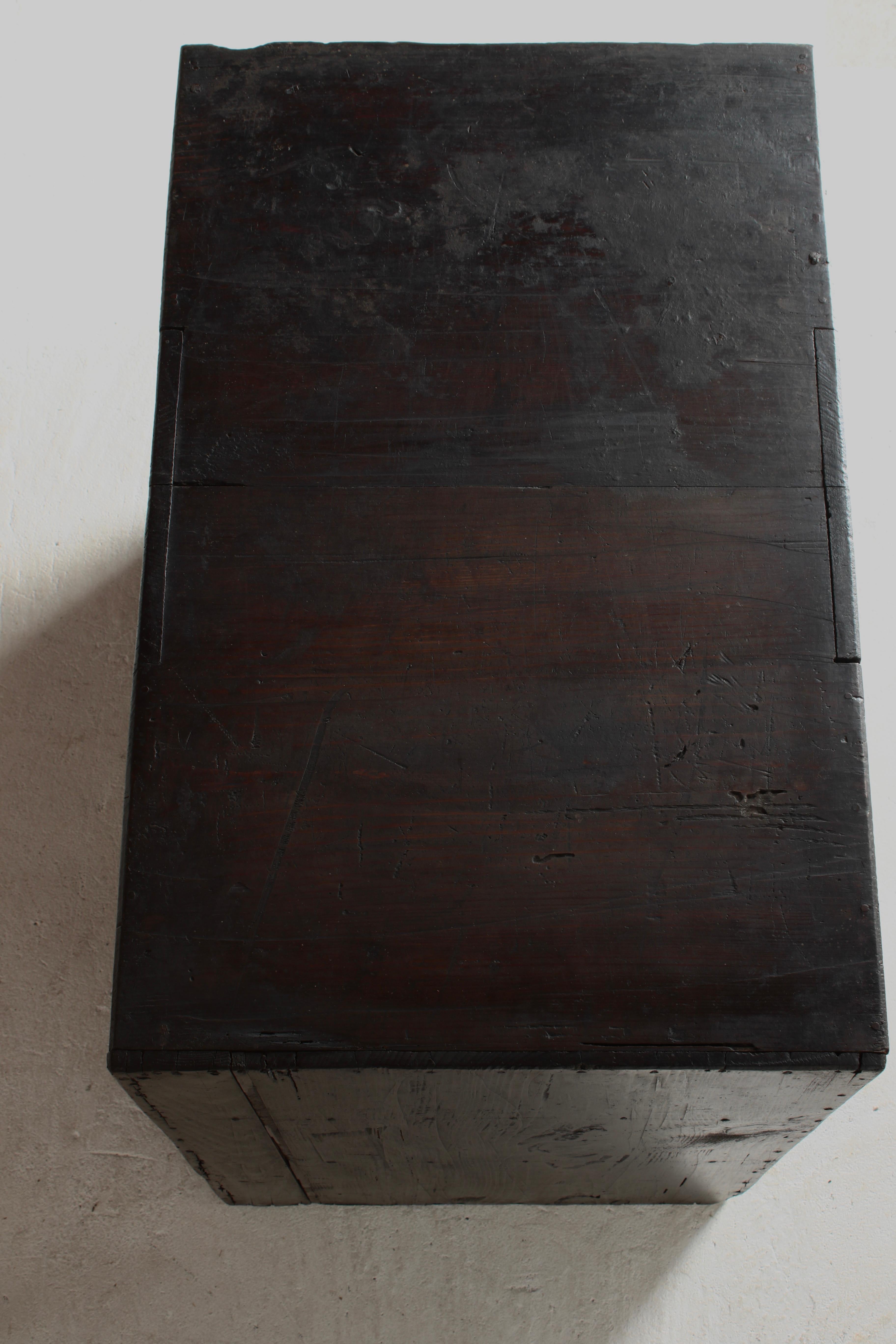 Japanese Antique Black Drawer / Cabinet Tansu / 1868-1912s / Wabi-Sabi Mingei 4