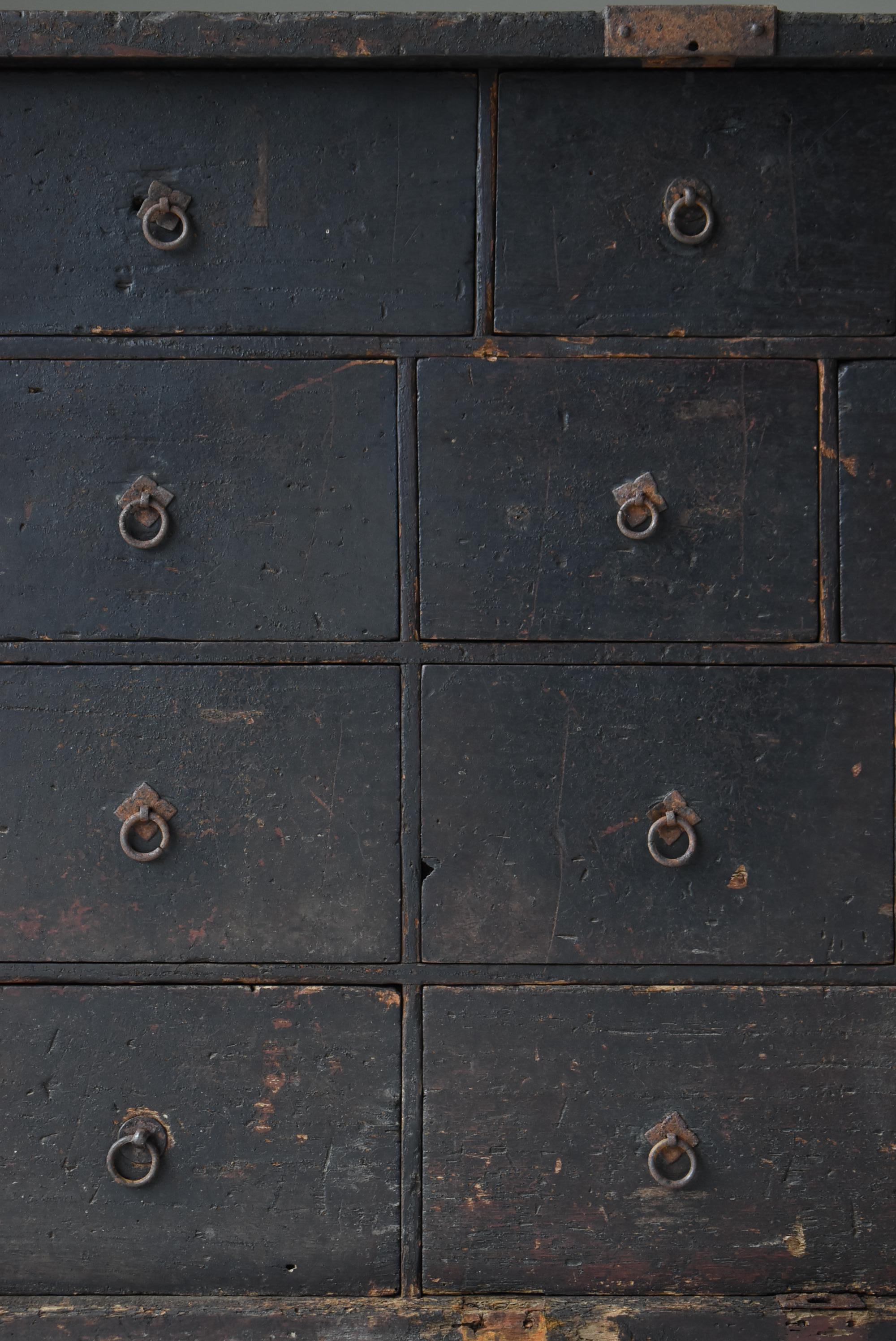 Woodwork Japanese Antique Black Drawer Chest 1716s-1736s / Tansu Sideboard Wabi Sabi For Sale