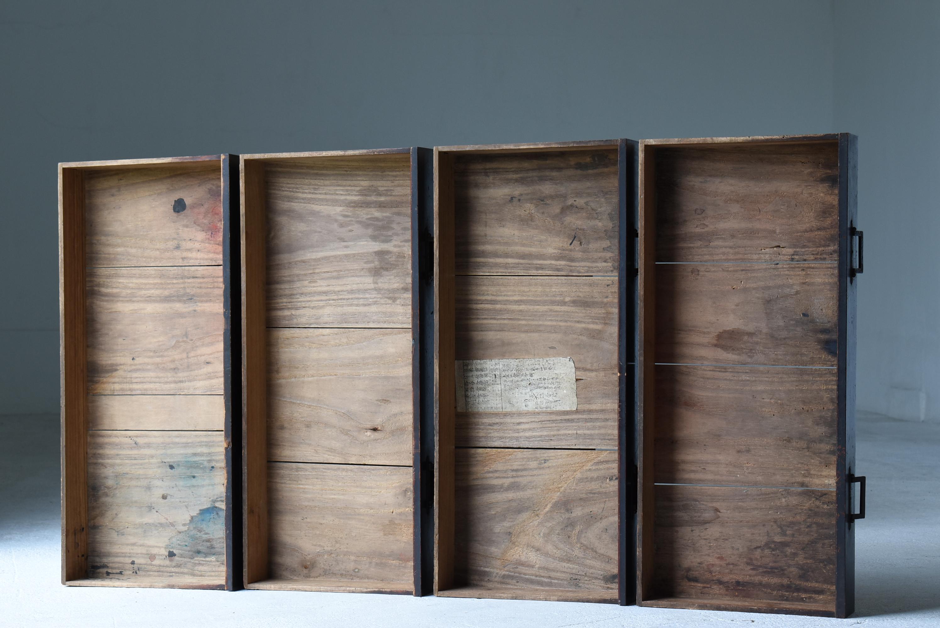 Japanese Antique Black Drawer Storage 1860s-1900s / Tansu Sideboard Wabisabi For Sale 3