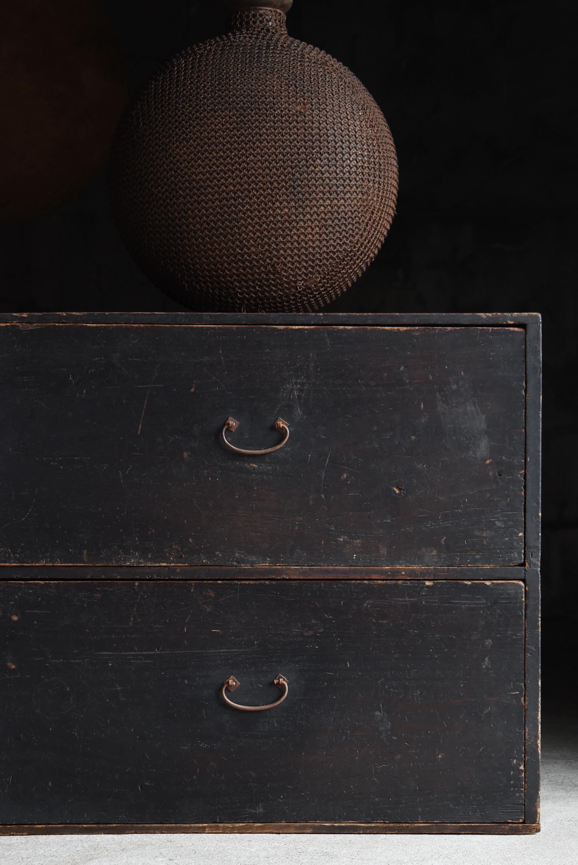 Japanese Antique Black Drawer Storage 1860s-1900s / Tansu Sideboard Wabisabi For Sale 7